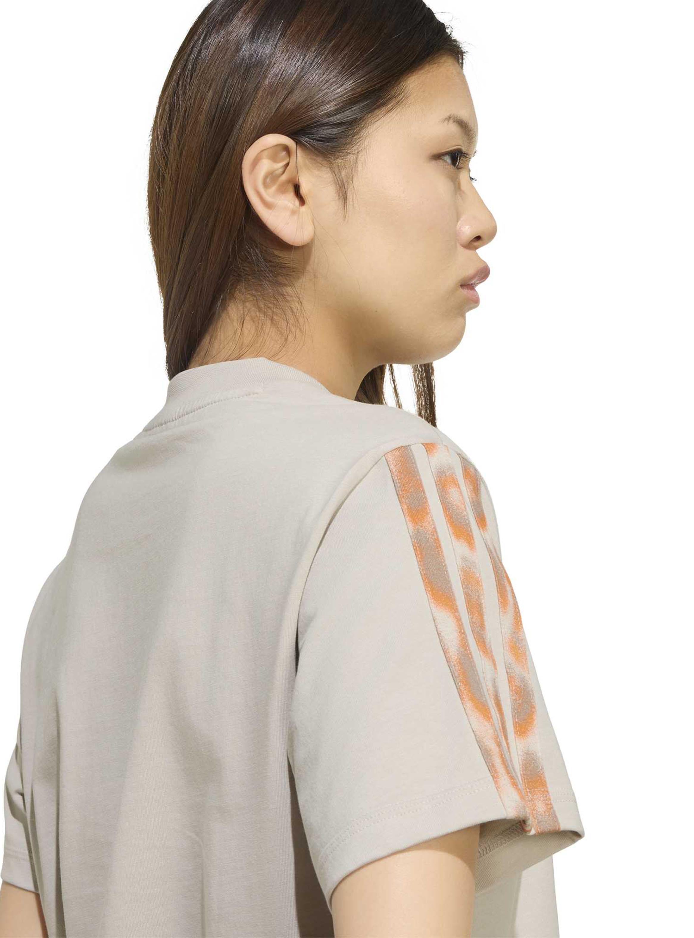 Polera Essentials Print Leopardo-3