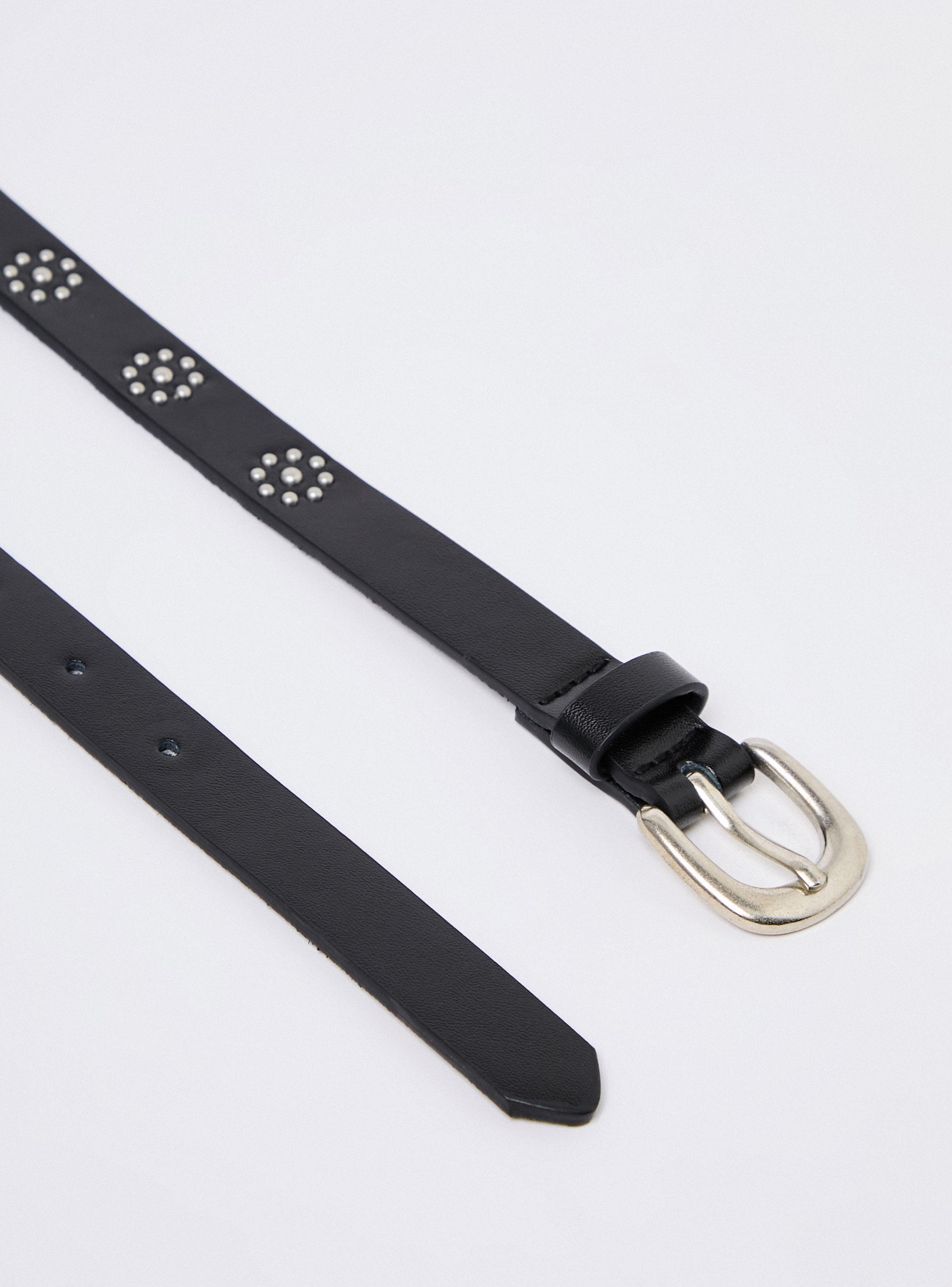 Cinturón con Detalles de Flores Metálicas Cuero-4