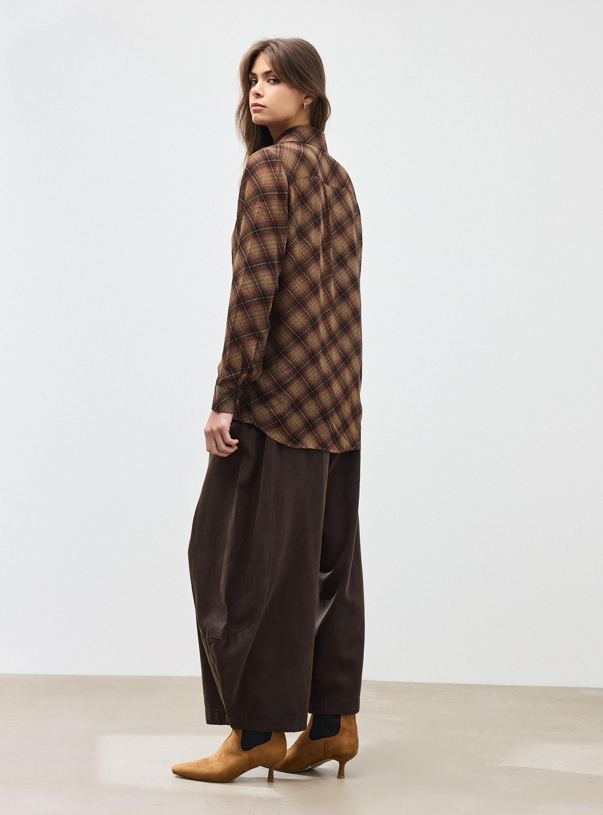 Blusa Camisera con Corbata Diseño Cuadros-5