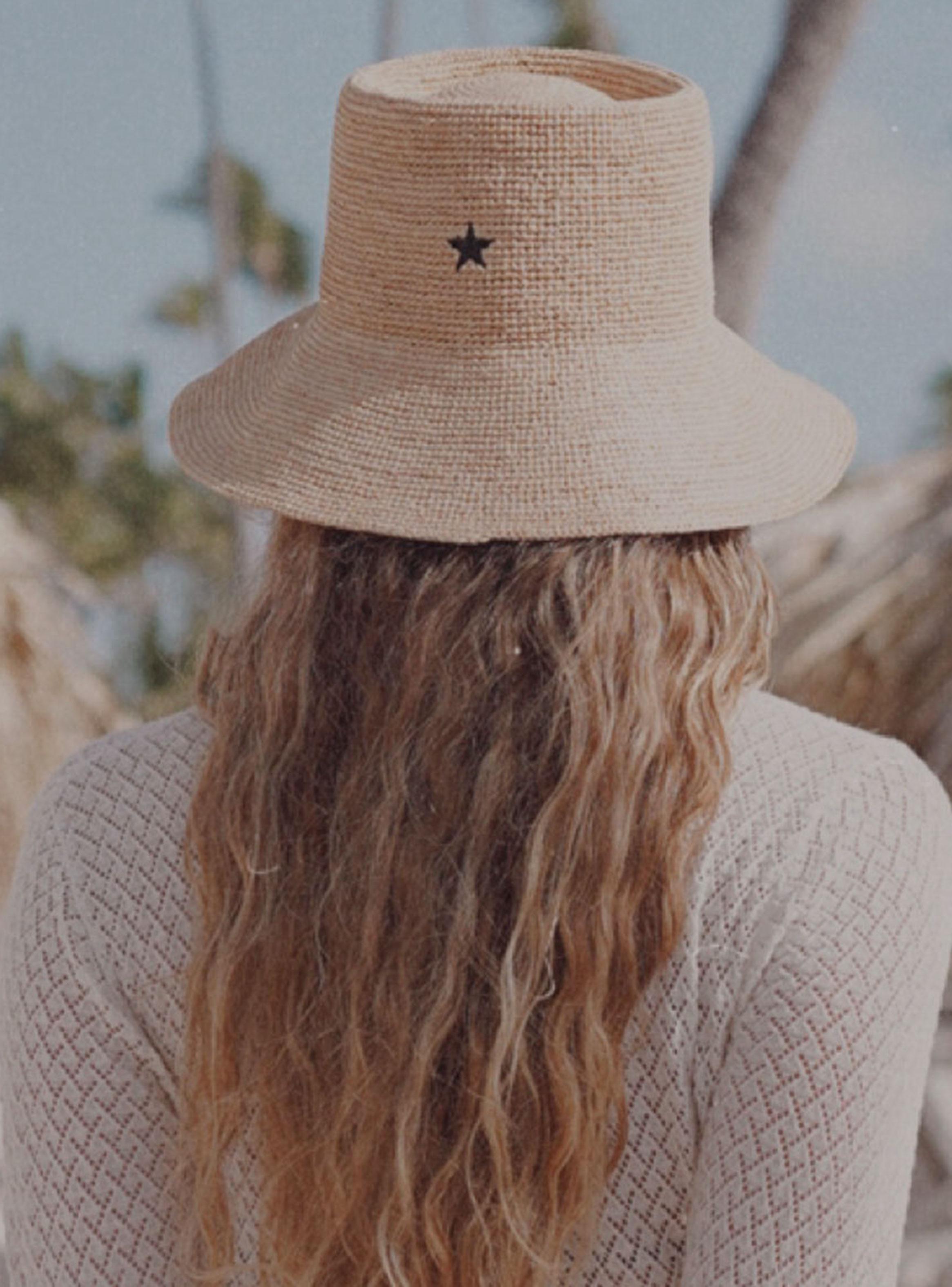 Sombrero Raffia Bucket-3