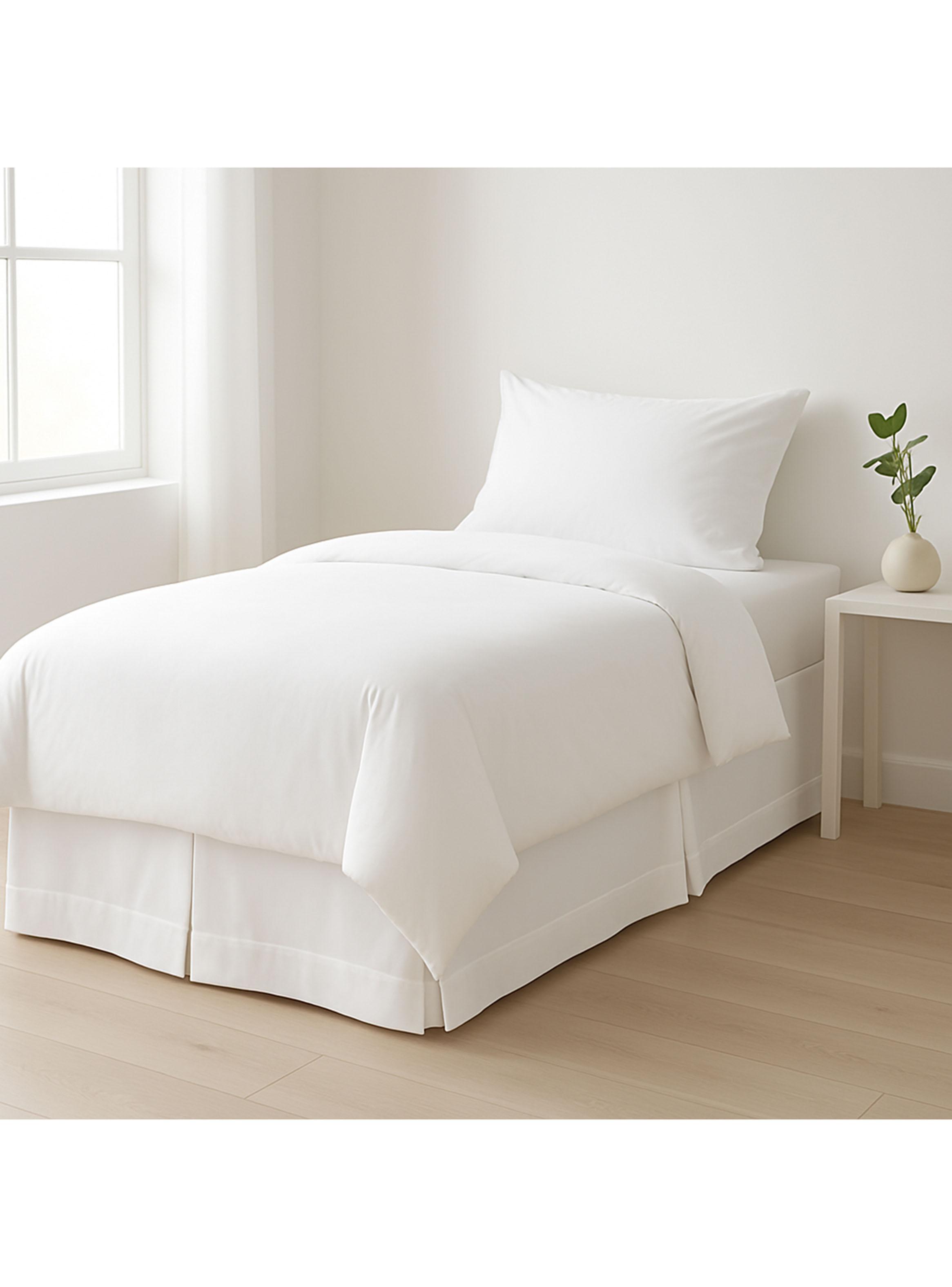 Faldón Básico Liso Blanco 220 Hilos King-3