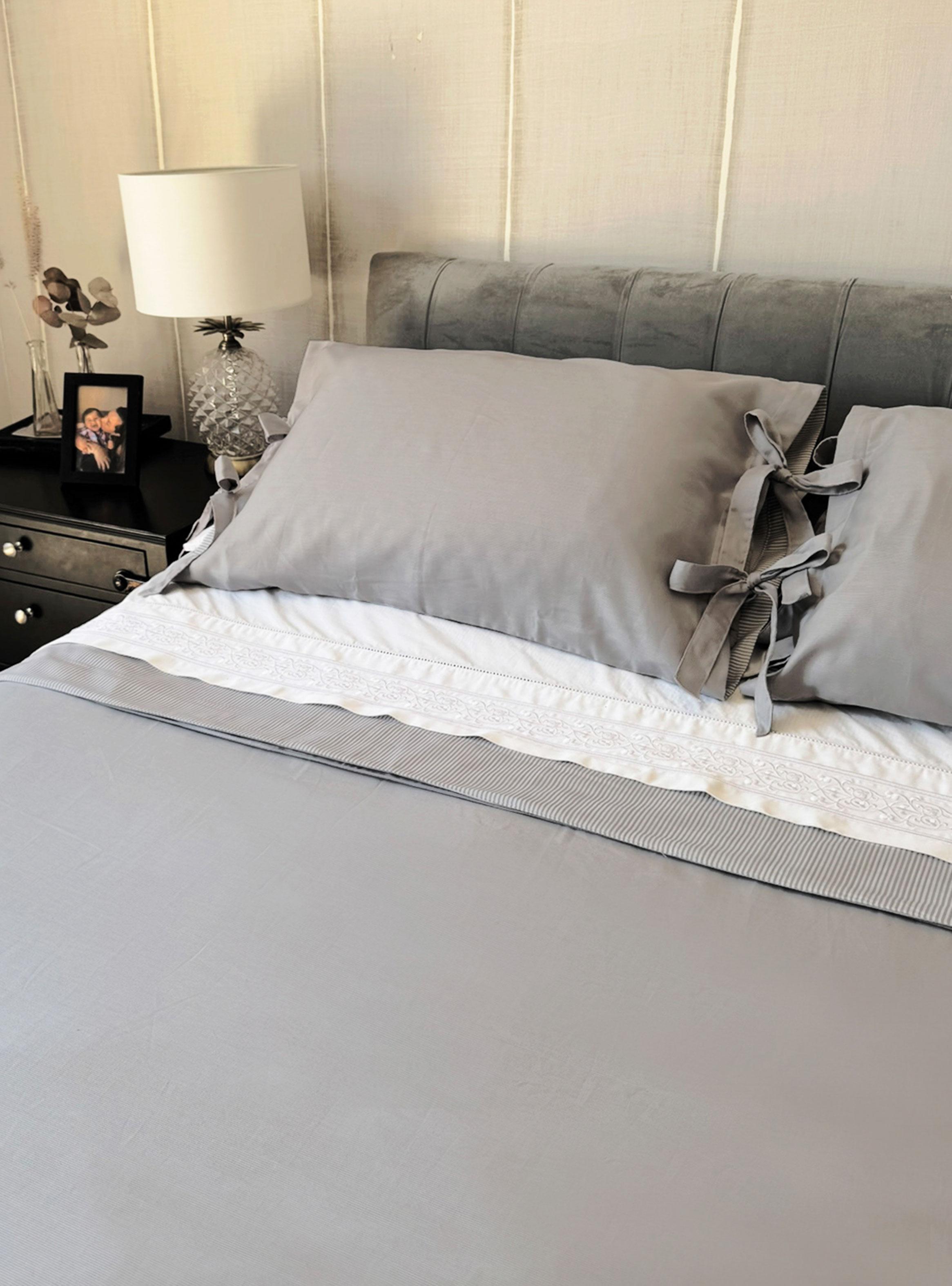 Cubre Plumón Básico Reversible Piqué Gris 1.5 Plazas-2