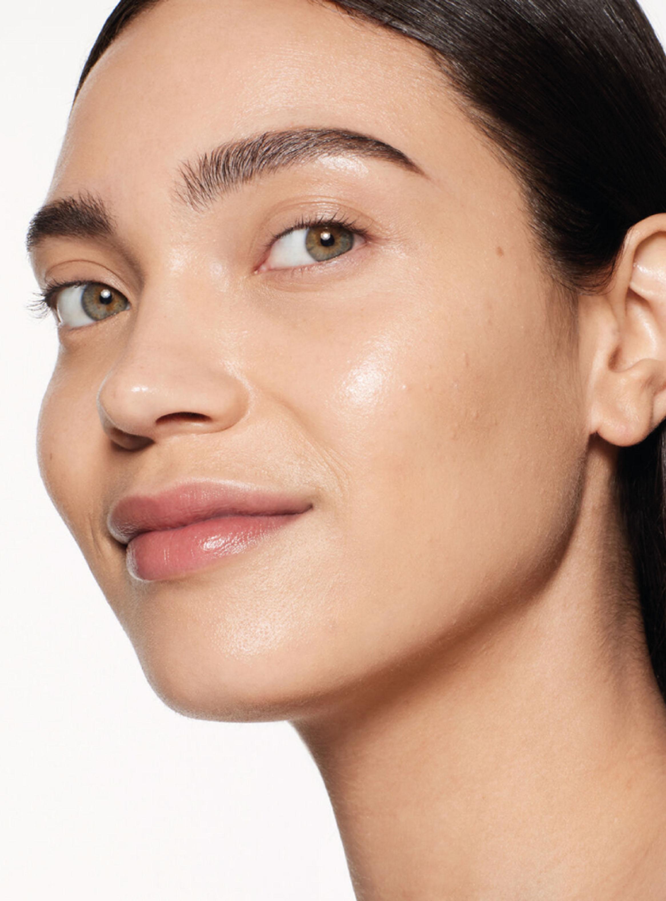 Revitalessence Skin Glow Foundation Spf 30 330 ml-2