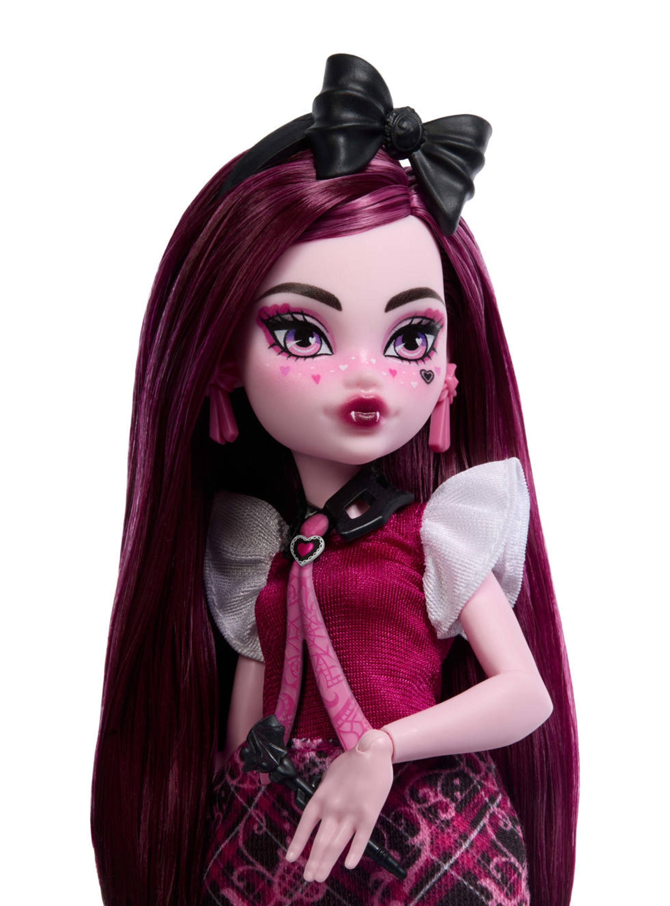 Muñeca Look Uniforme Monstruoso Draculaura-2