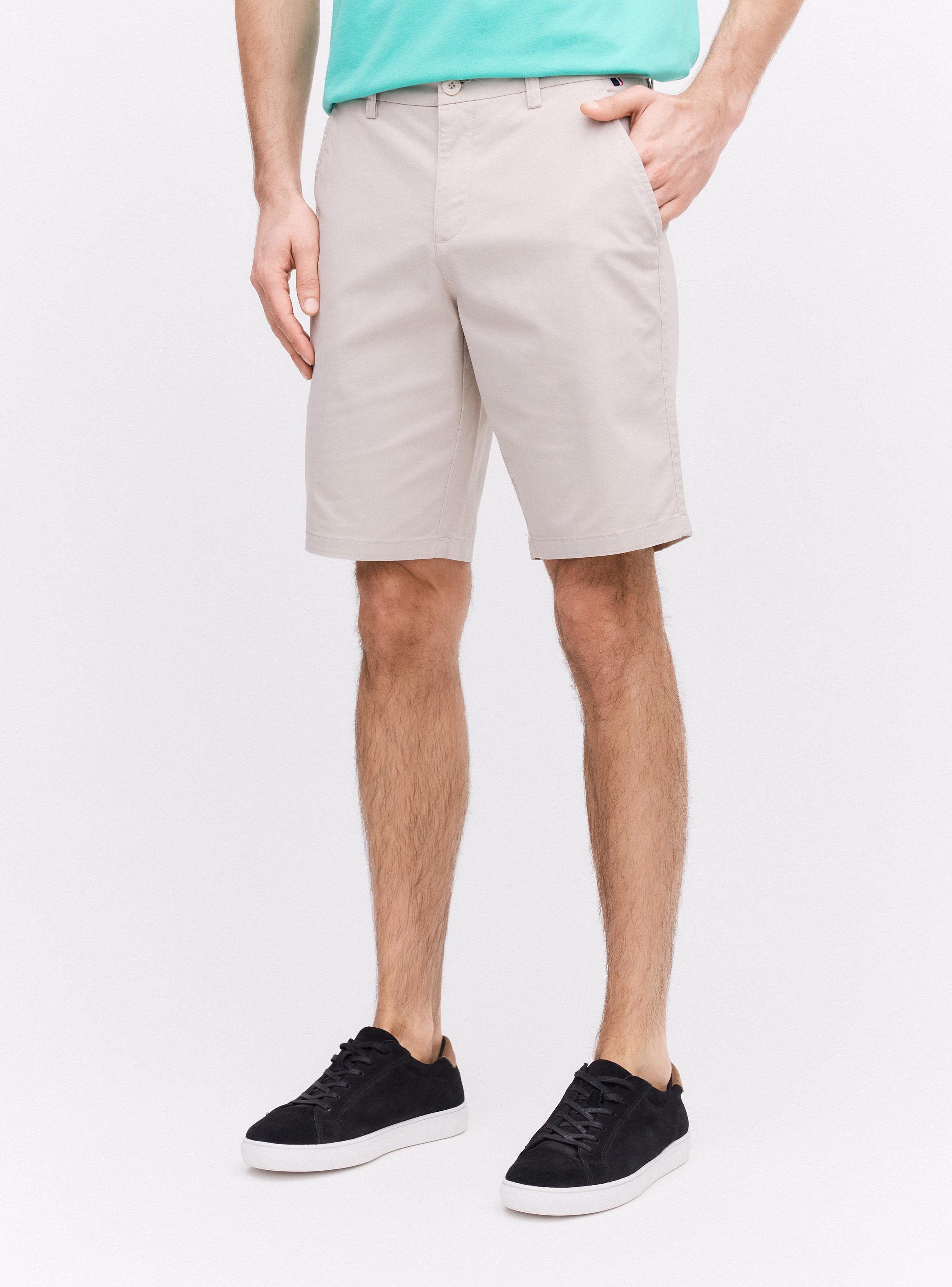 Short Liso Chino Tiro Medio-0