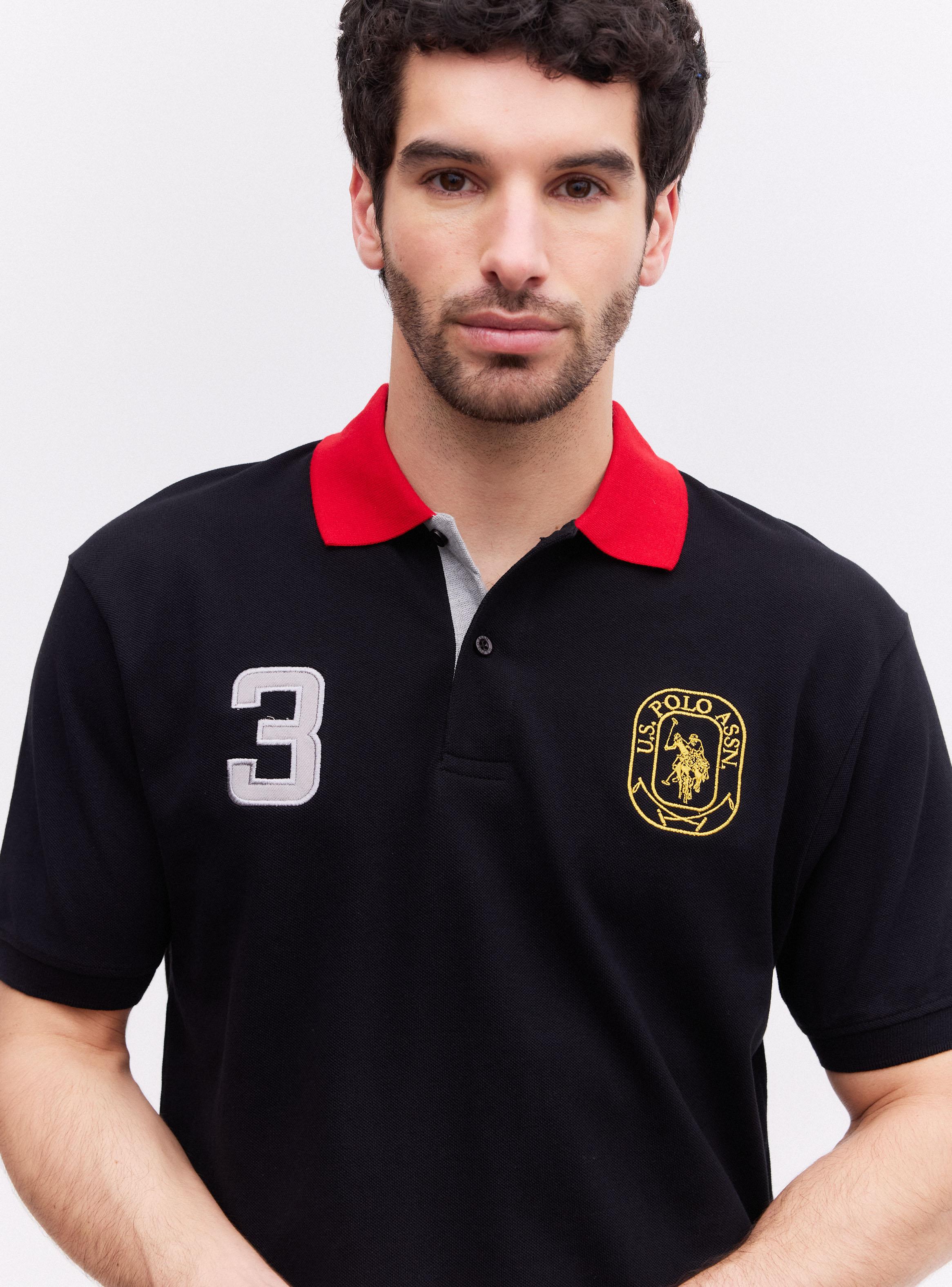 Polera Cuello Piqué Logo Bordado Dorado-2