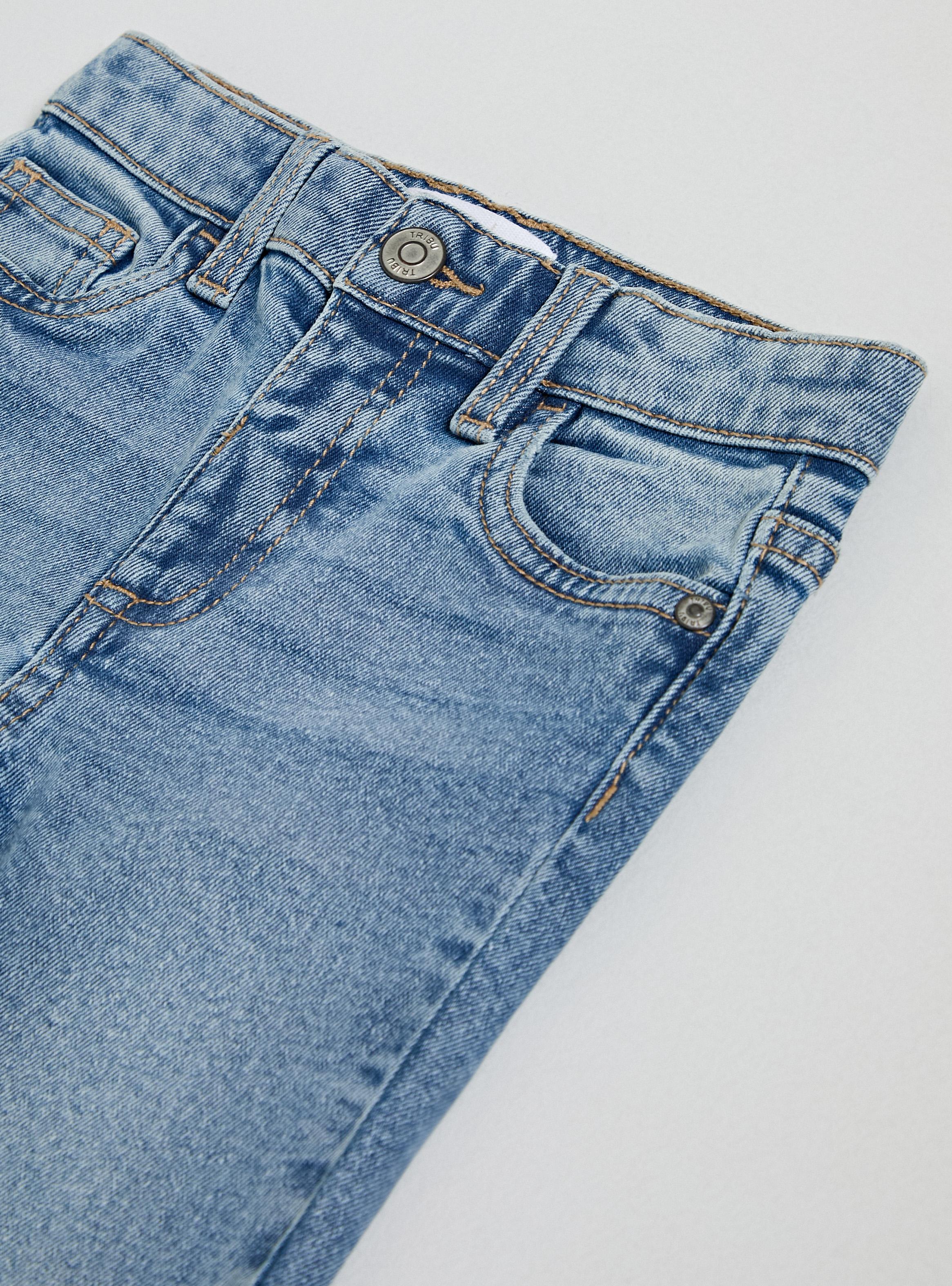 Jeans Básico con Fit Regular Niña-3