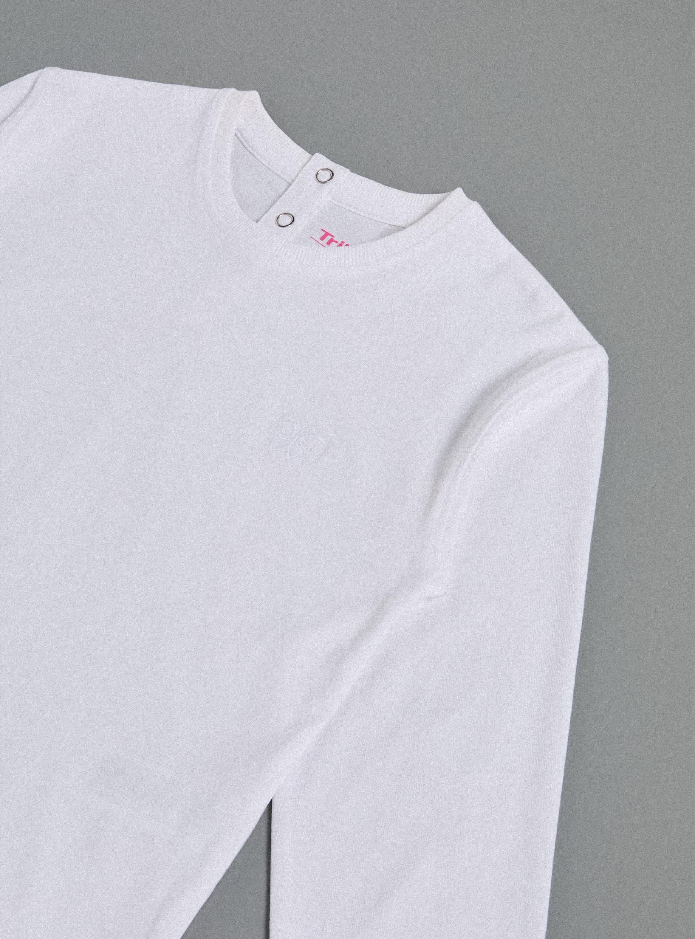 Polera Lisa con Bordado Mariposa en Pecho-3