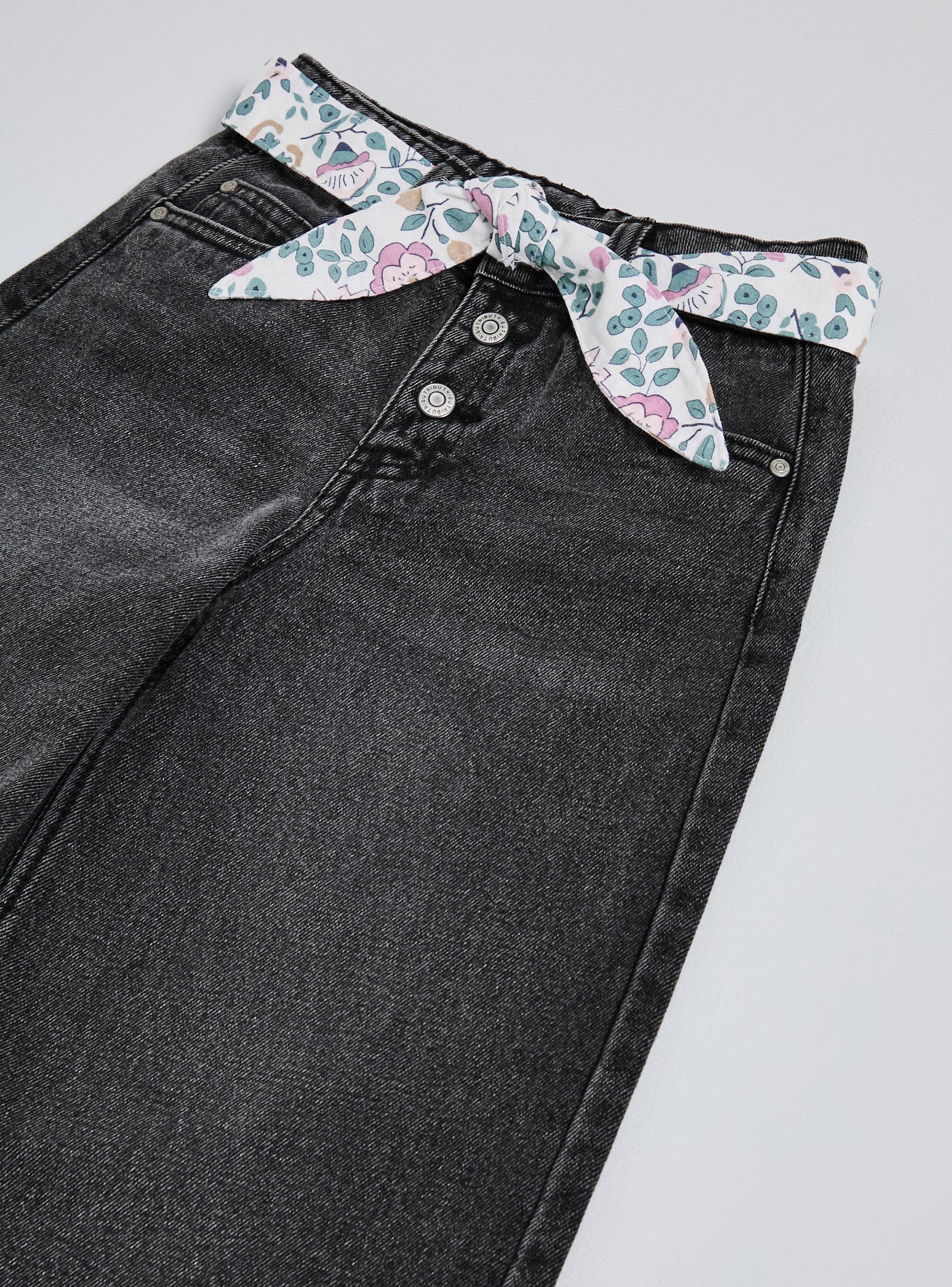 Jeans con Cinturón de Tela Estampado-3
