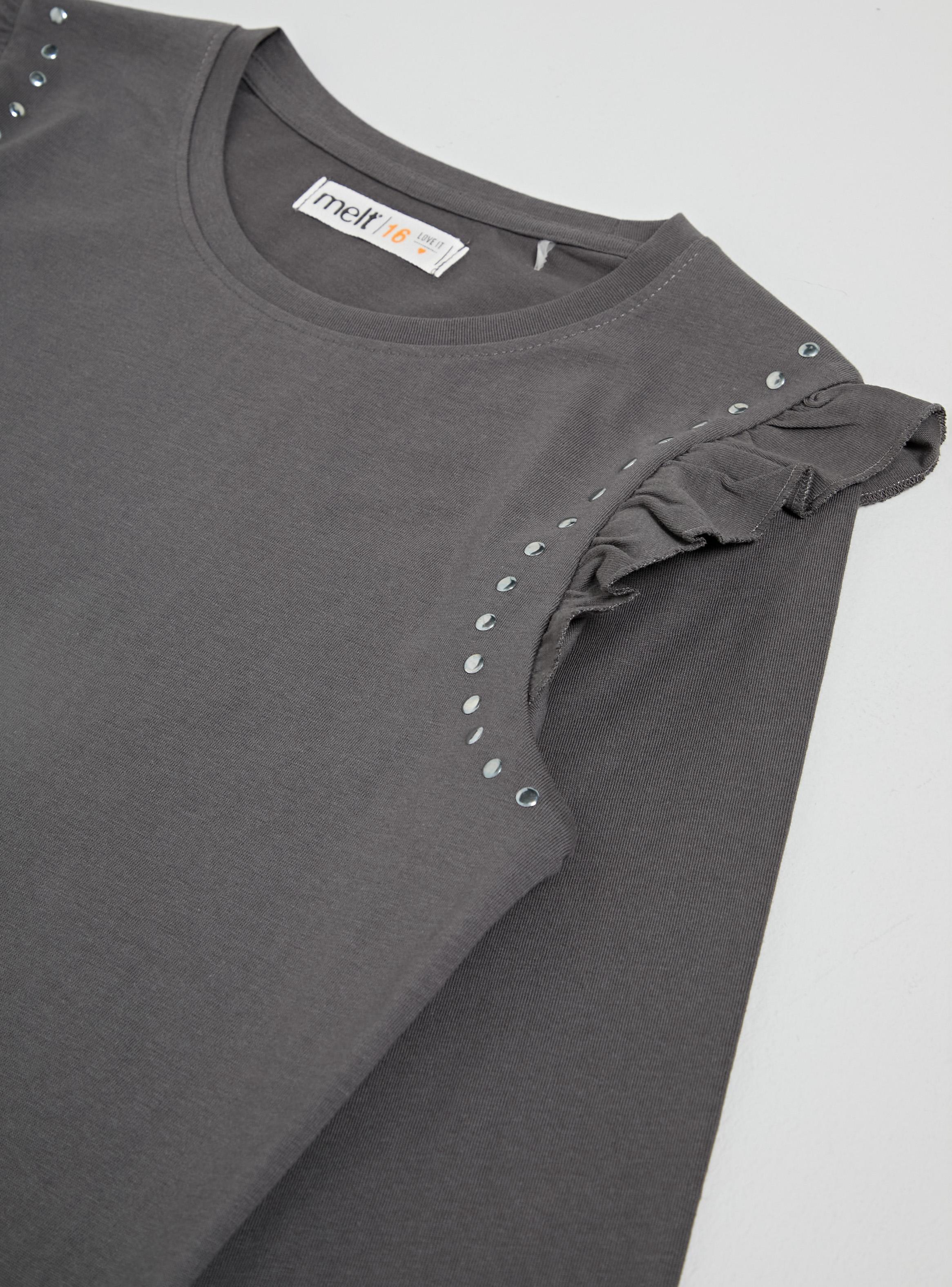 Polera Manga Larga con Vuelos y Tachas en Hombro-3
