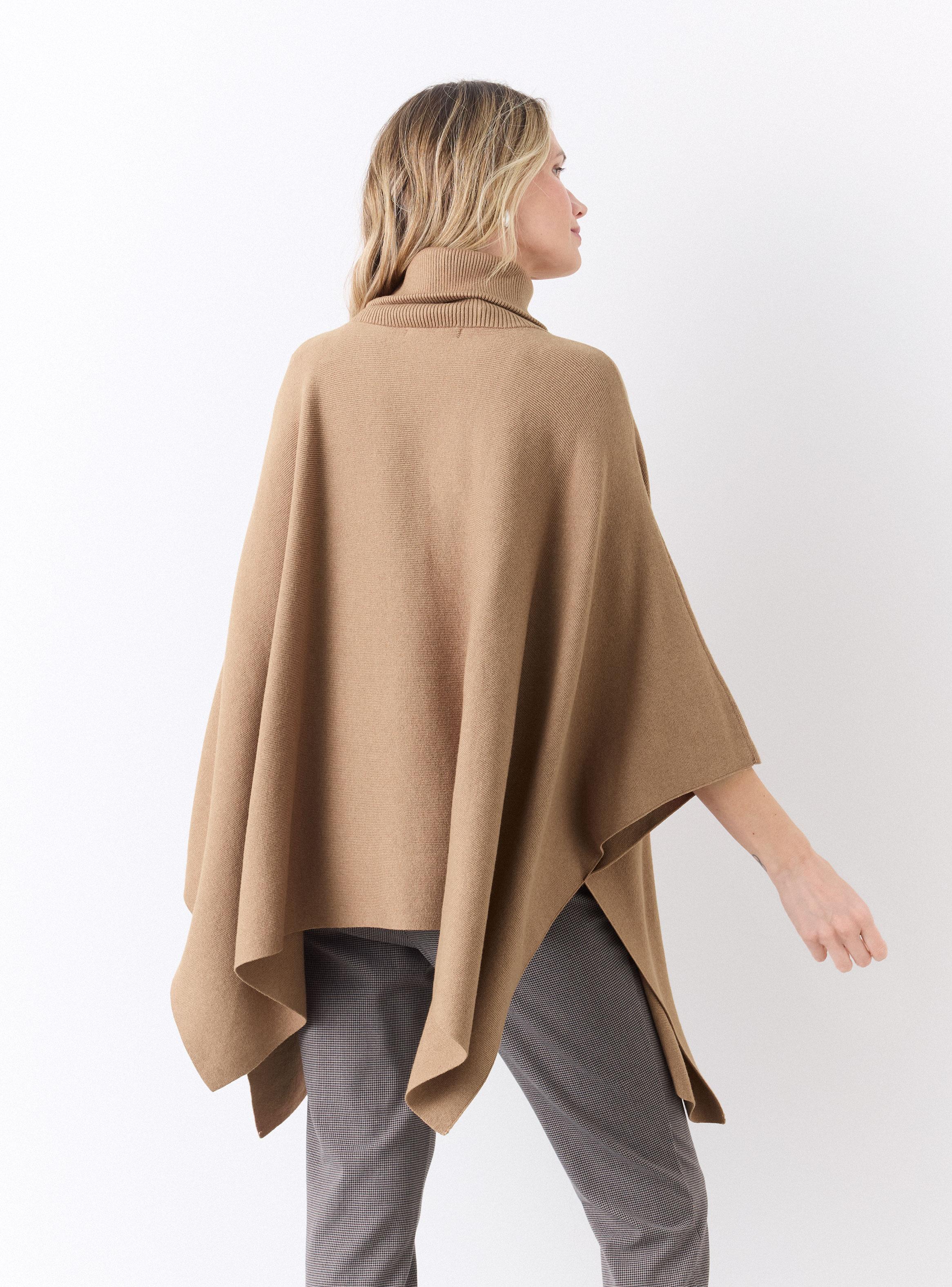 Chaleco Poncho con Cierre en Cuello-1