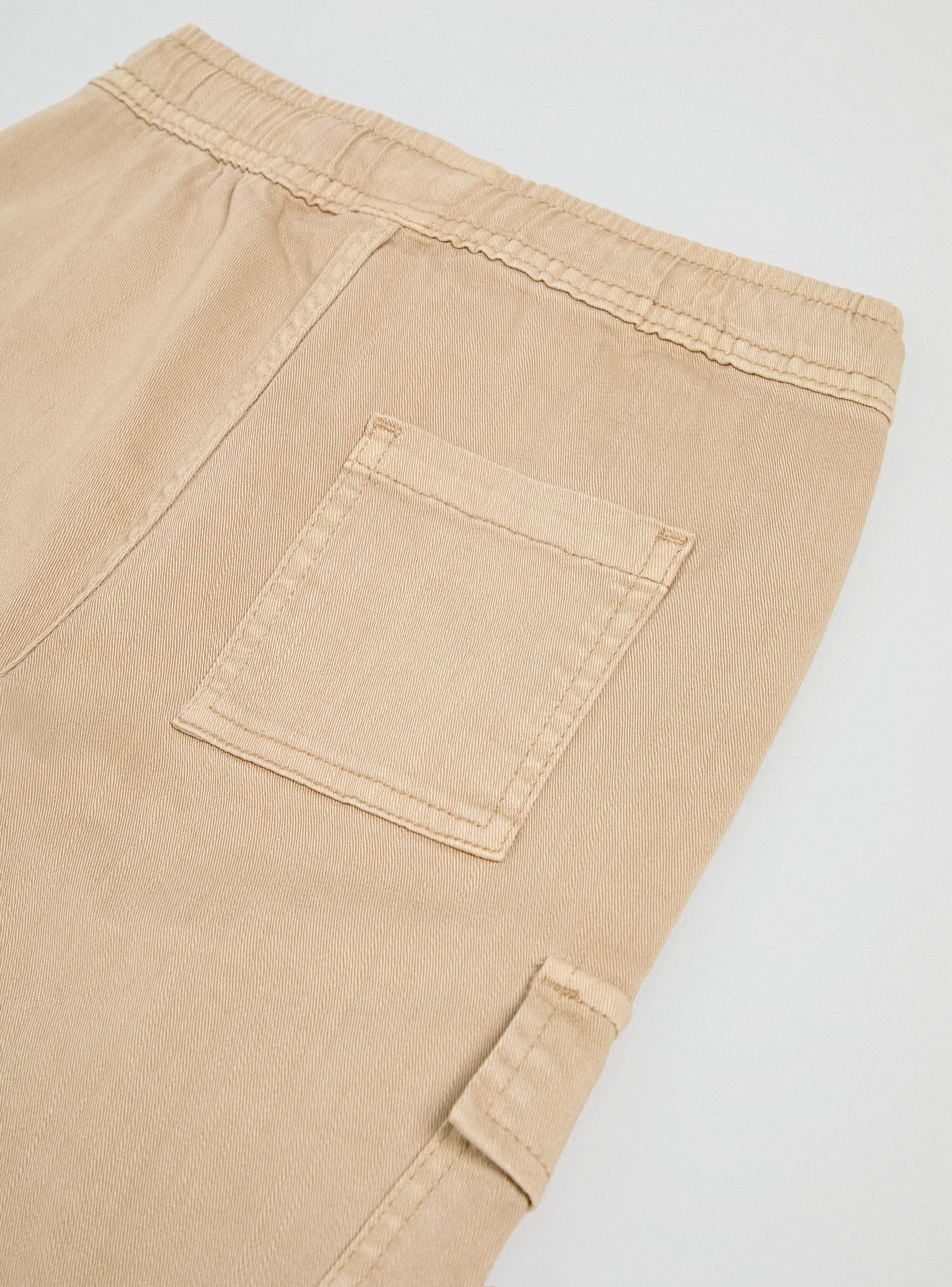 Pantalón Cargo Color Tela Confortable con Bolsillos-2