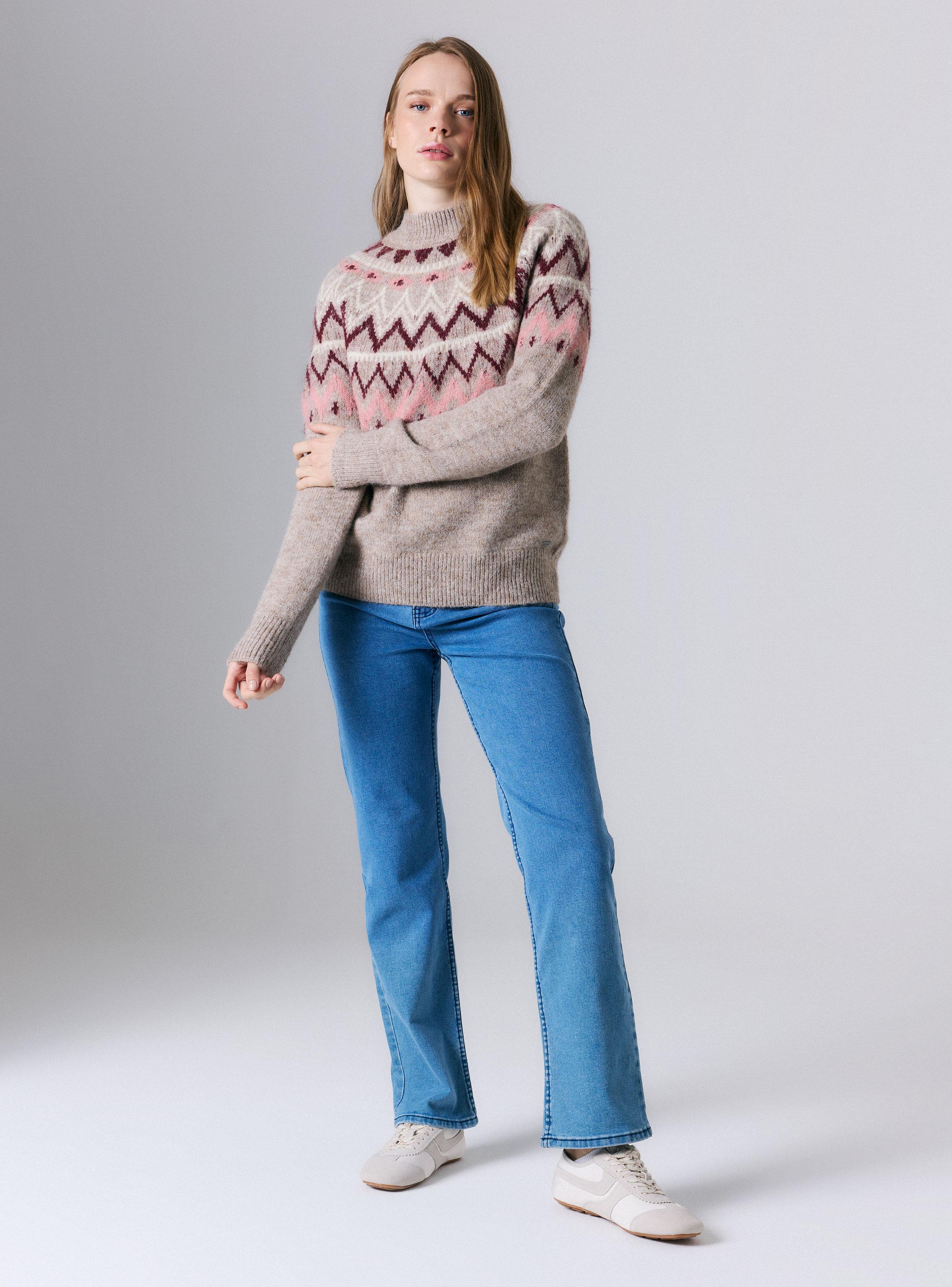 Sweater Mock Neck Fair Design-4