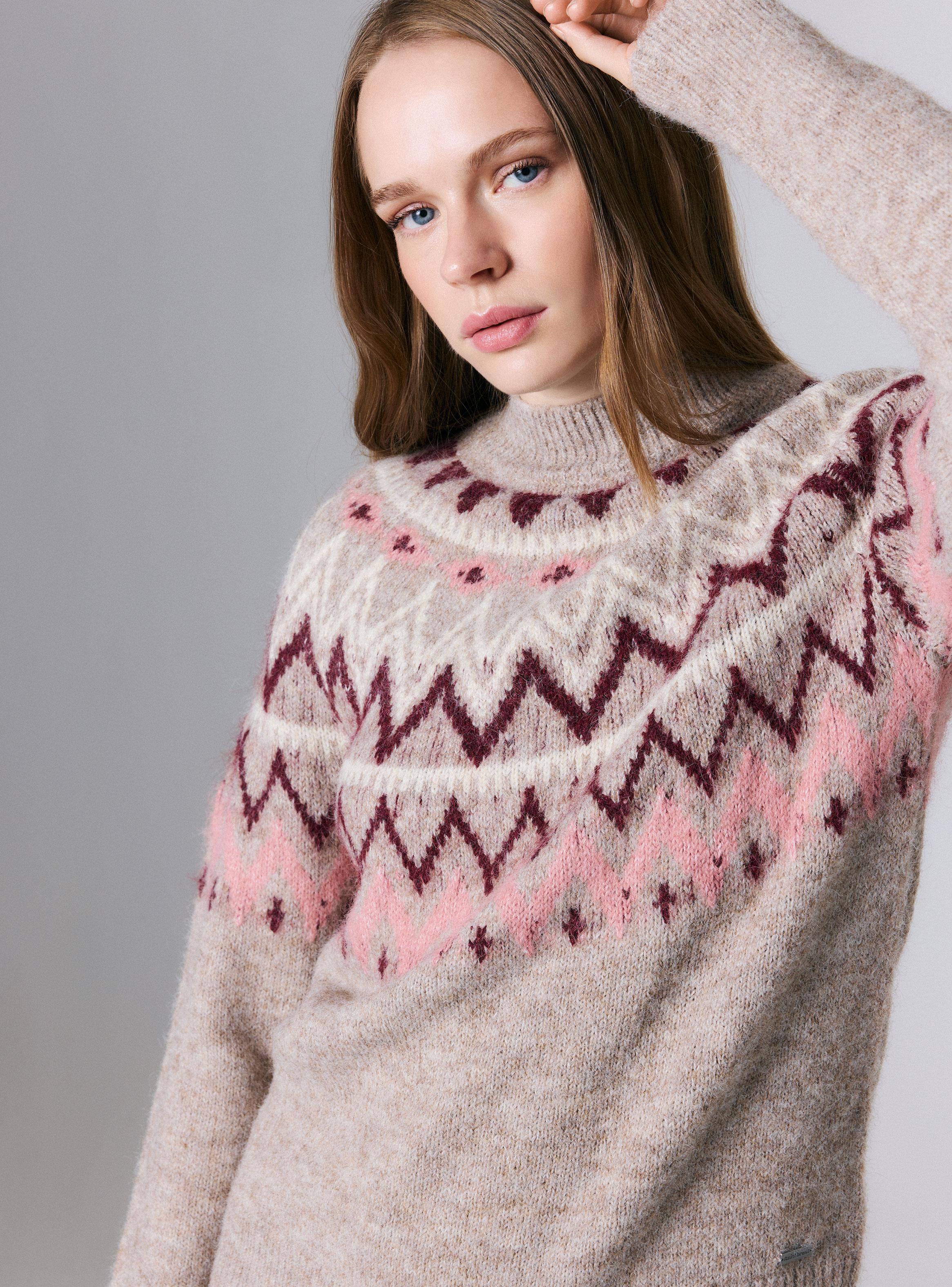 Sweater Mock Neck Fair Design-2