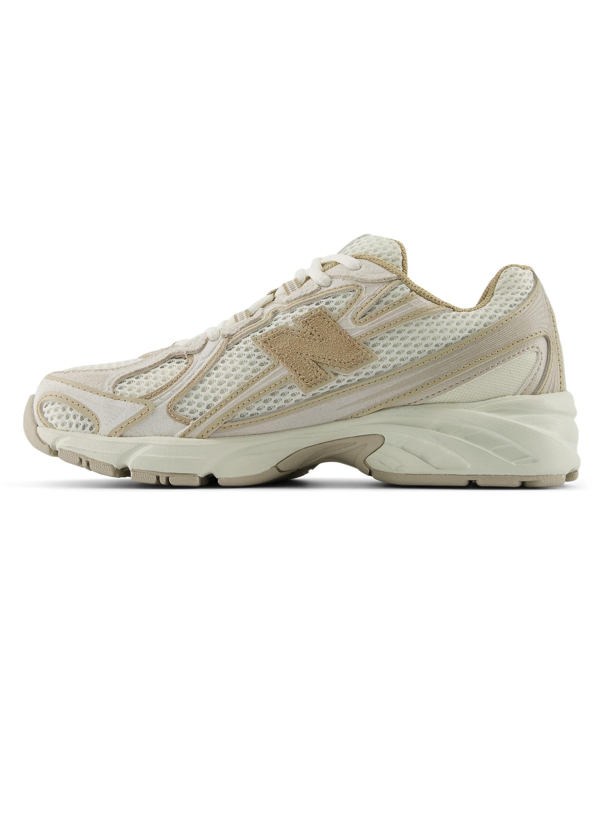 Zapatilla Urbana Diseño 740 Mujer-2