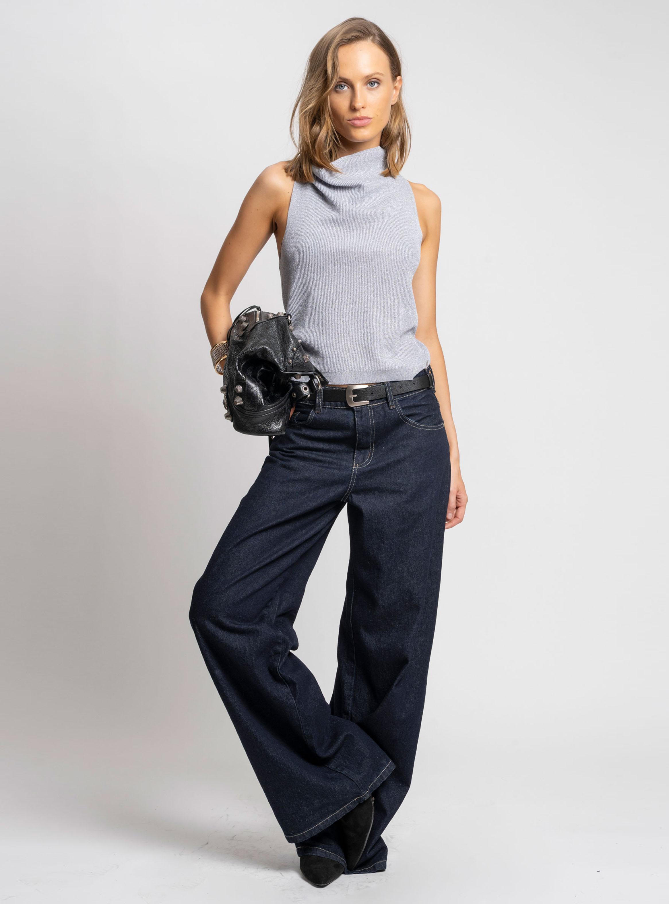 Polera Cuello Alto Gris-3