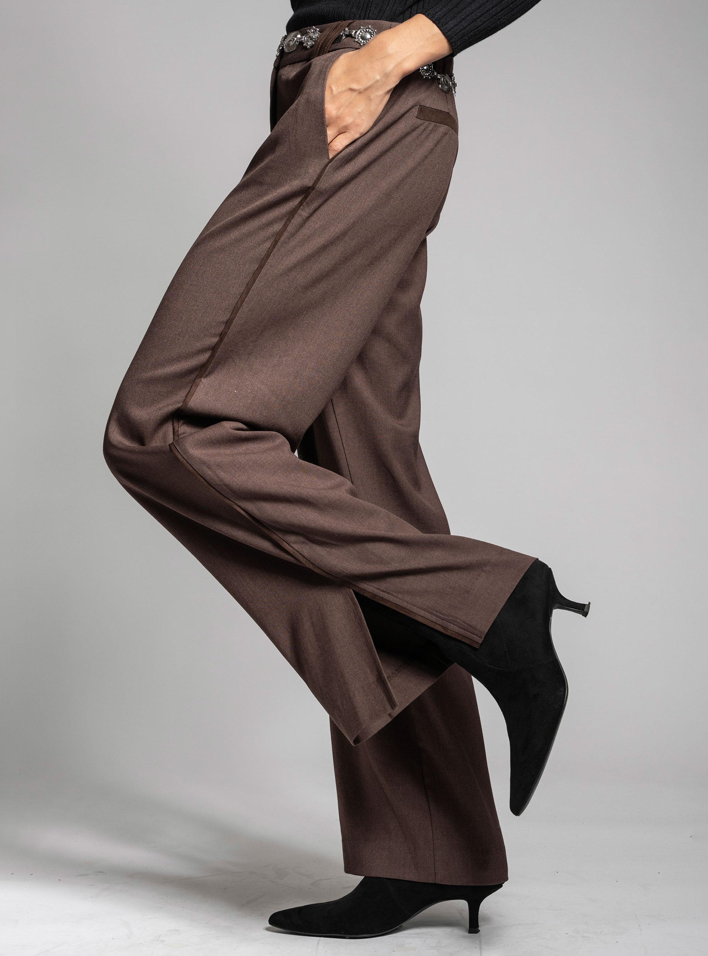 Pantalón con Aplicaciones en Suede-3