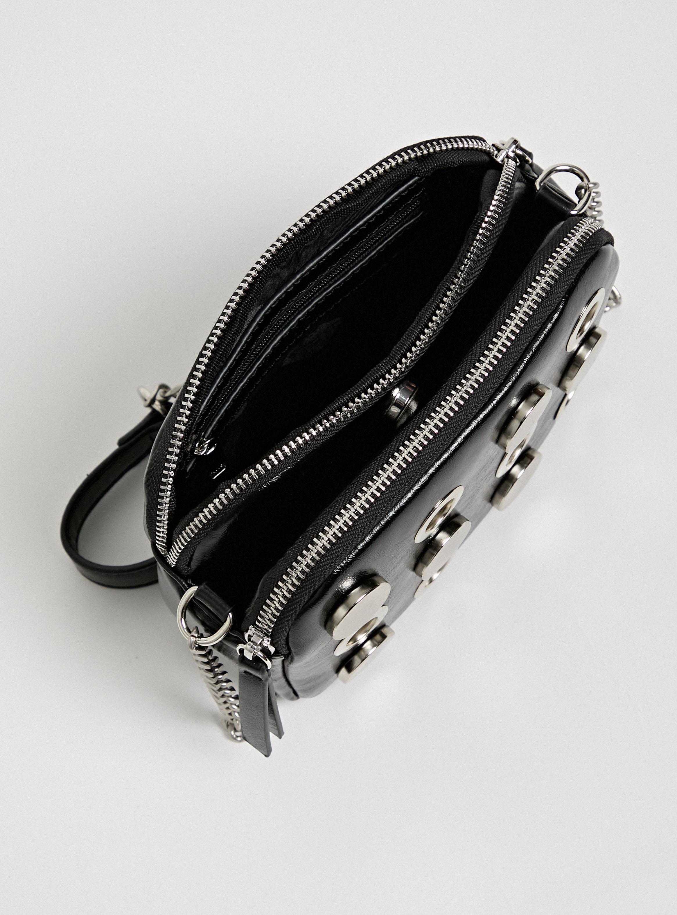 Cartera de Hombro Tachas y Ojetillos-3