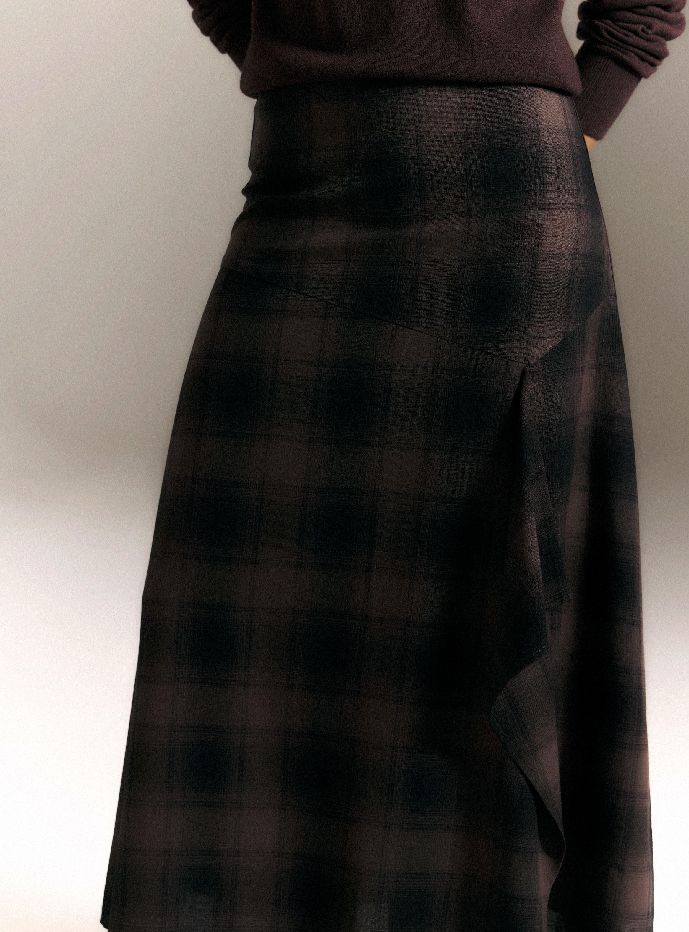 Falda Midi Asimétrica de Cuadros-2