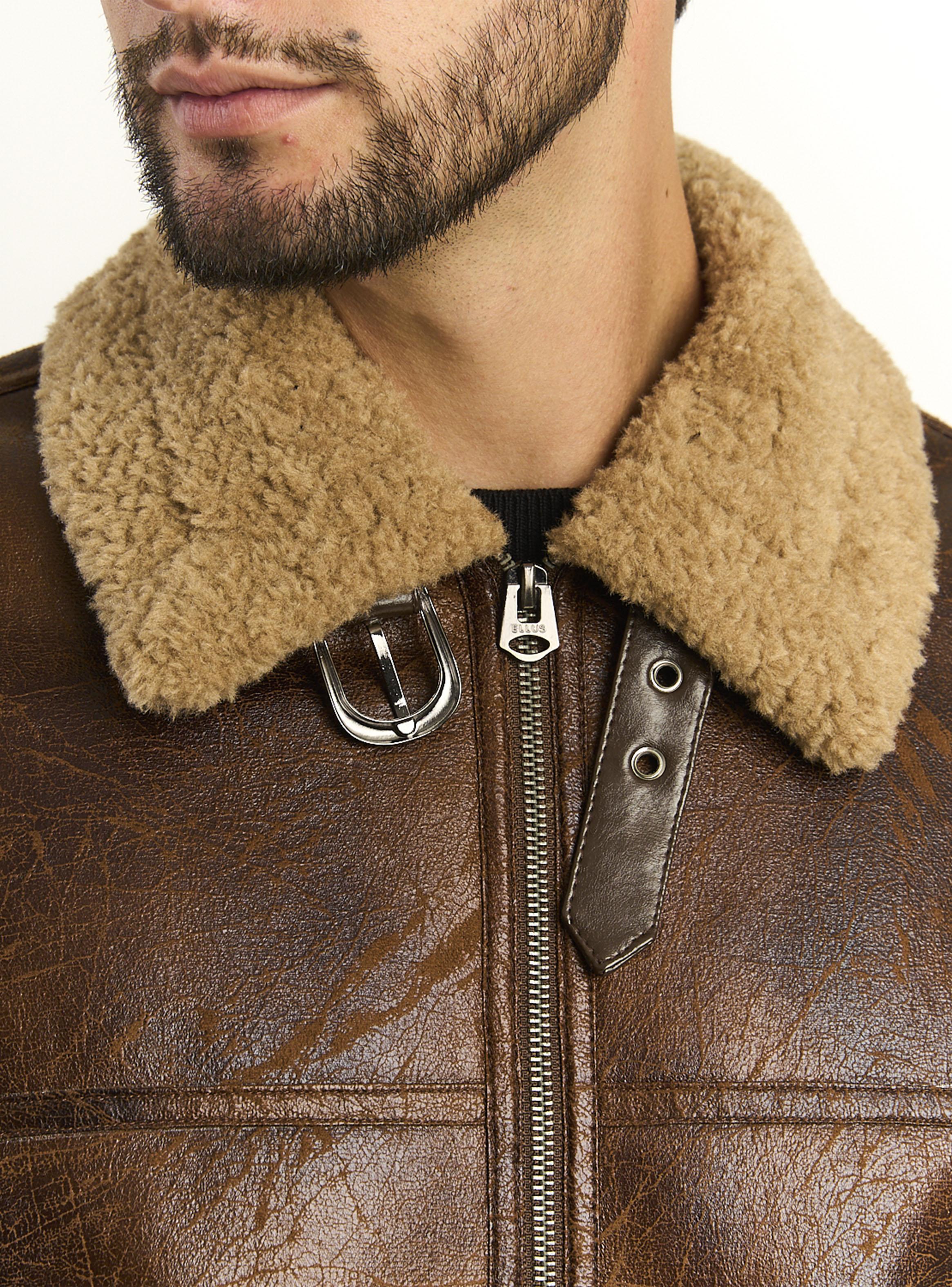 Chaqueta Pu Chiporro Detalle en Cuello-3