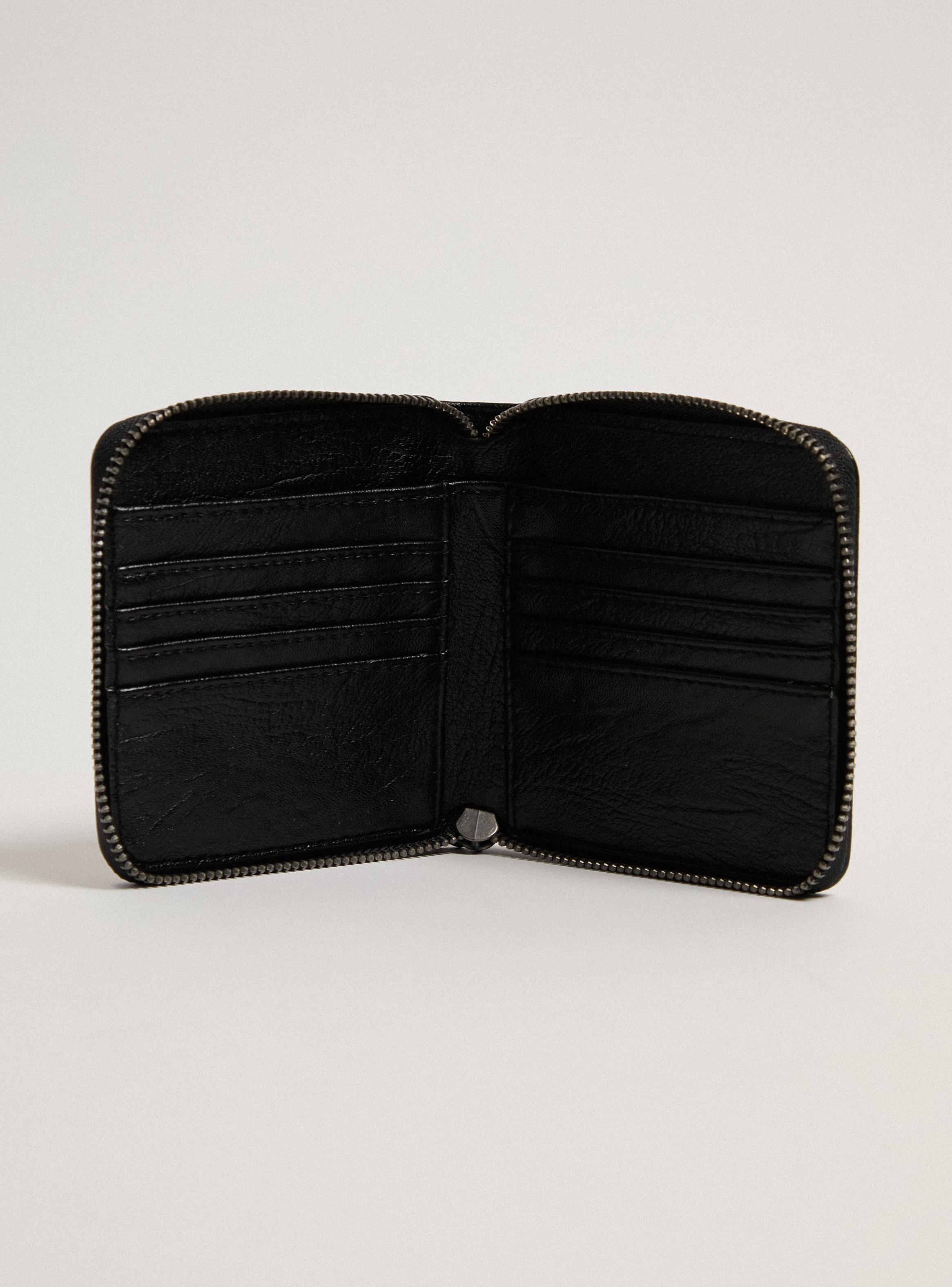 Billetera Símil Cuero con Detalle de Pompón-4