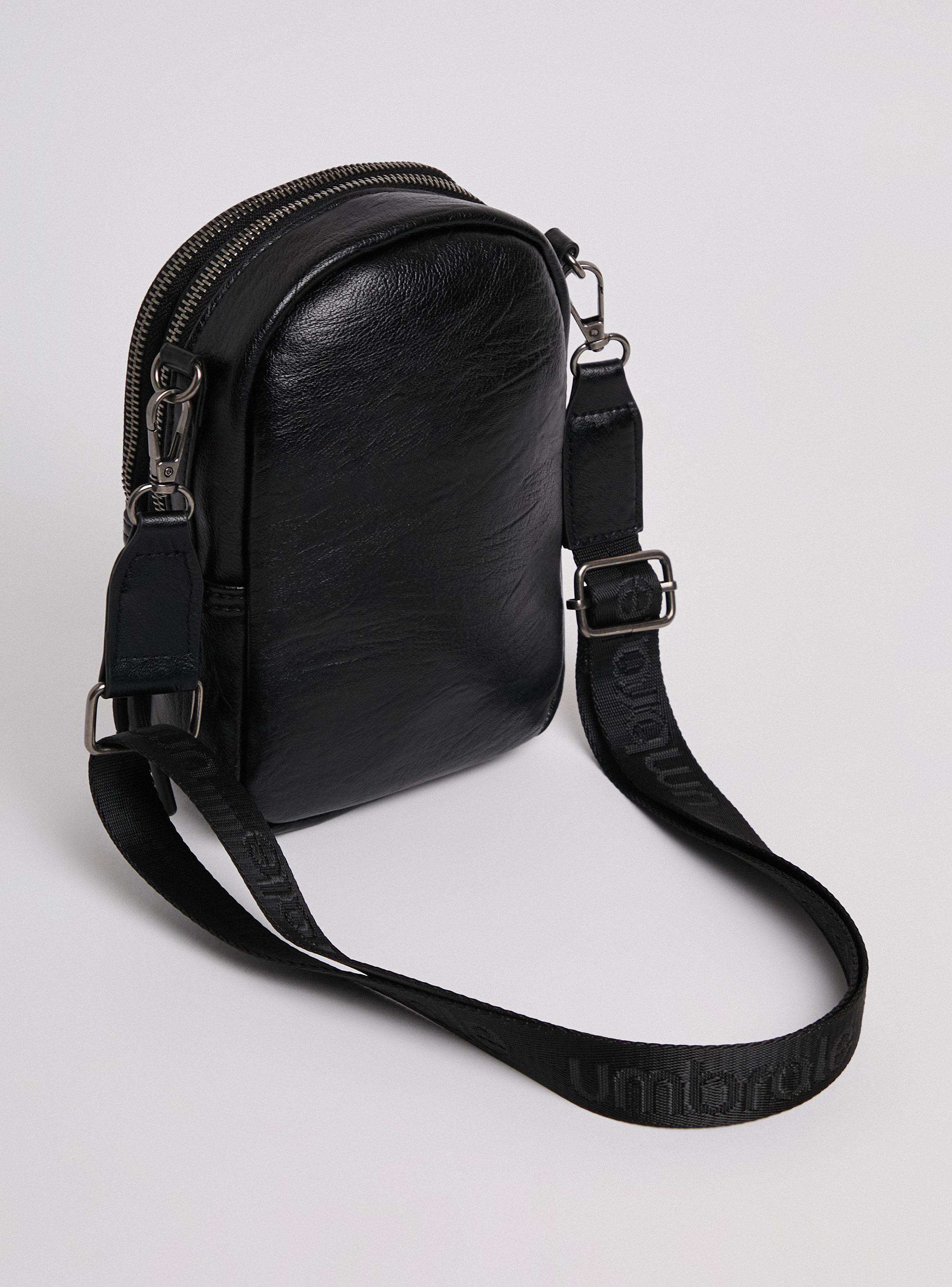 Cartera con Tachas Metálicos Redondos-4