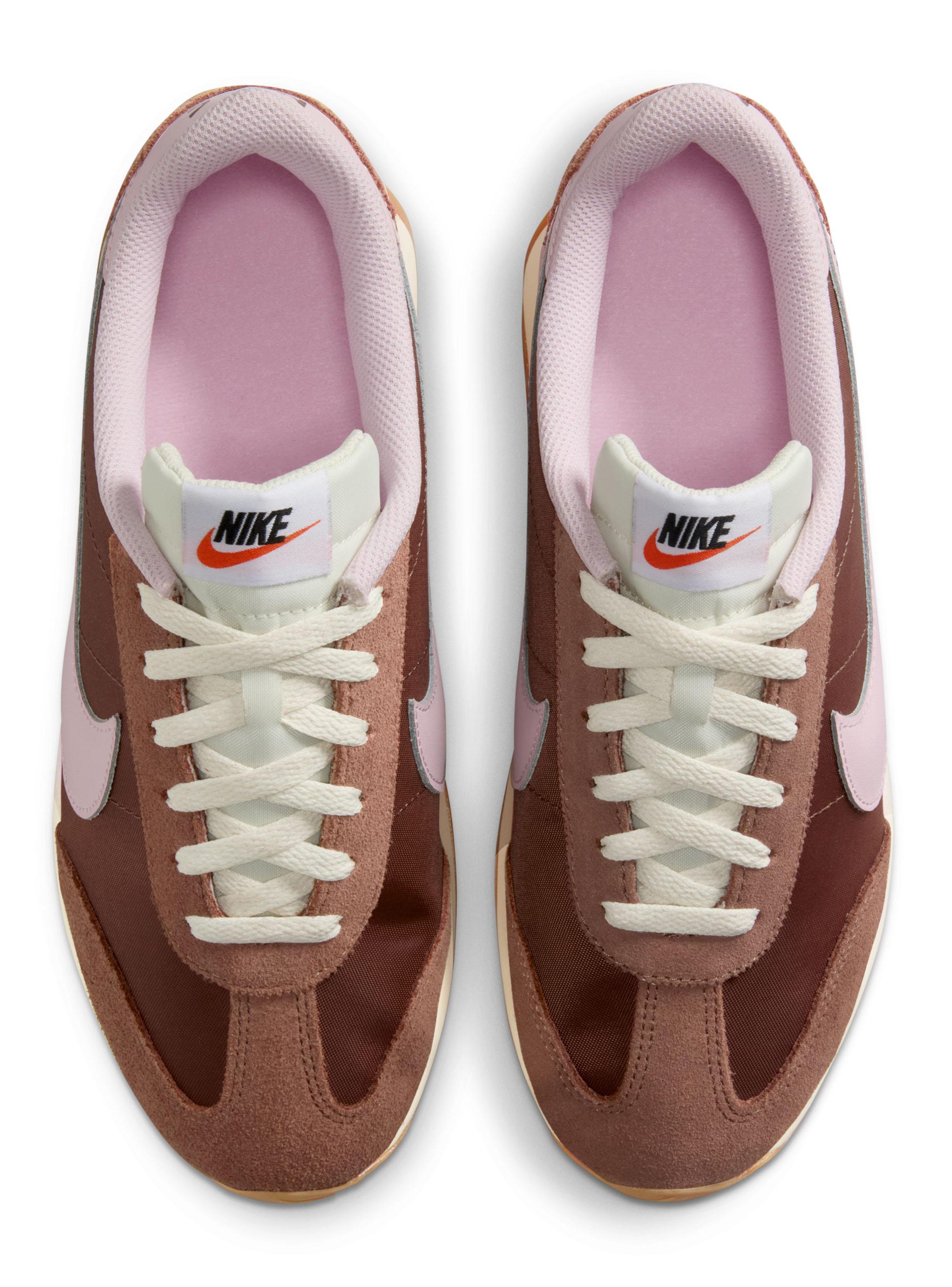 Zapatilla Urbana Logo Swoosh en Relieve Pacific Mujer-4