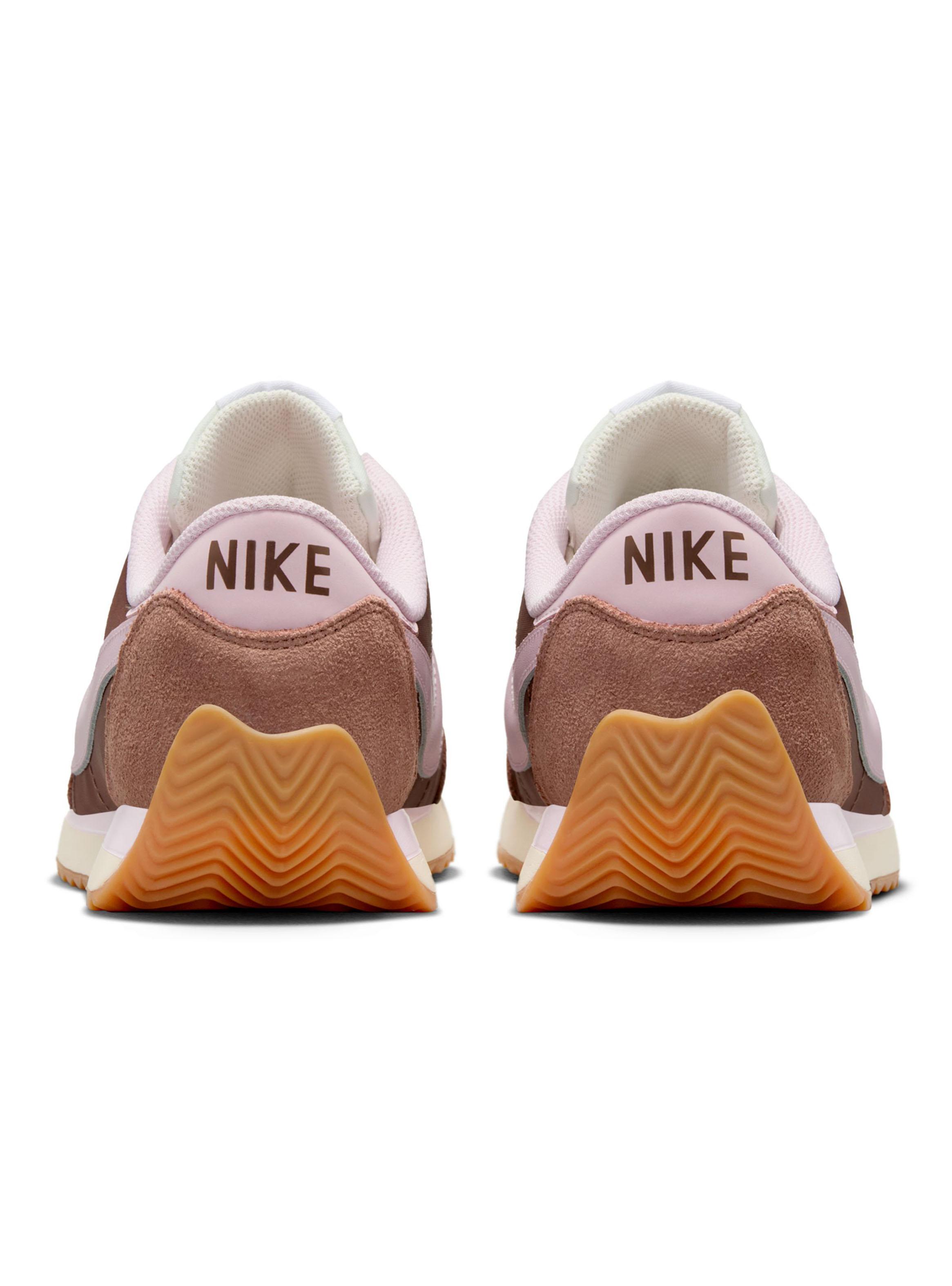 Zapatilla Urbana Logo Swoosh en Relieve Pacific Mujer-3