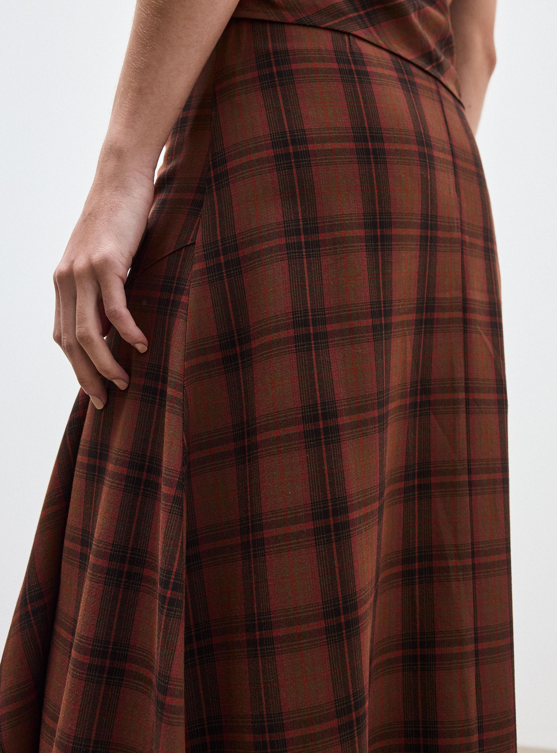 Falda Maxi Asimétrica Diseño Cuadros-3