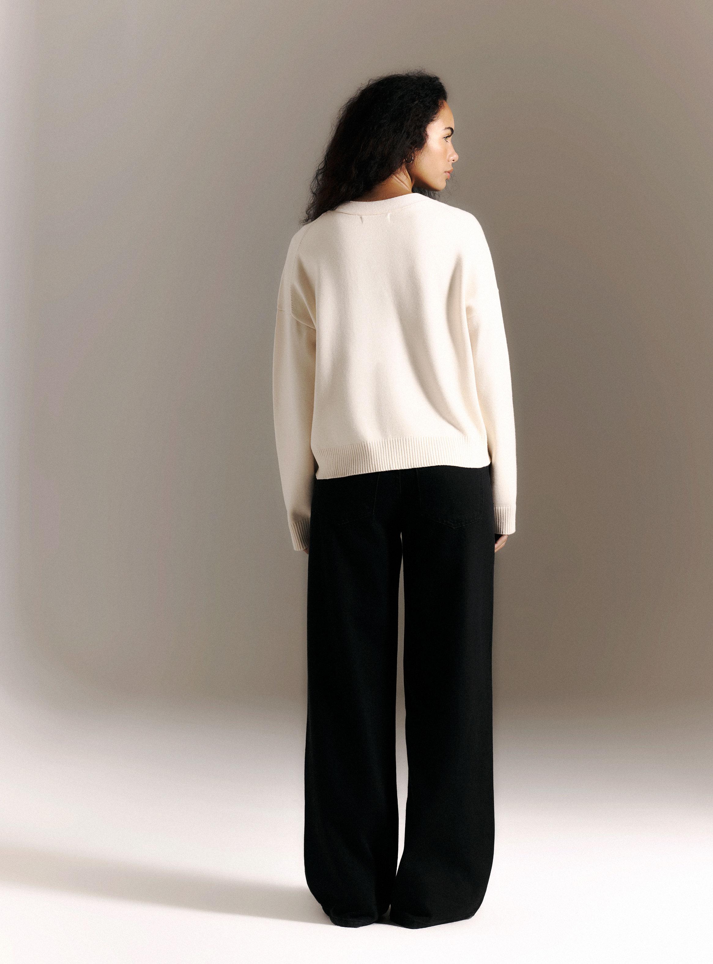 Cárdigan Holgado con Rombos de Tachas y Botones Metalizados-5