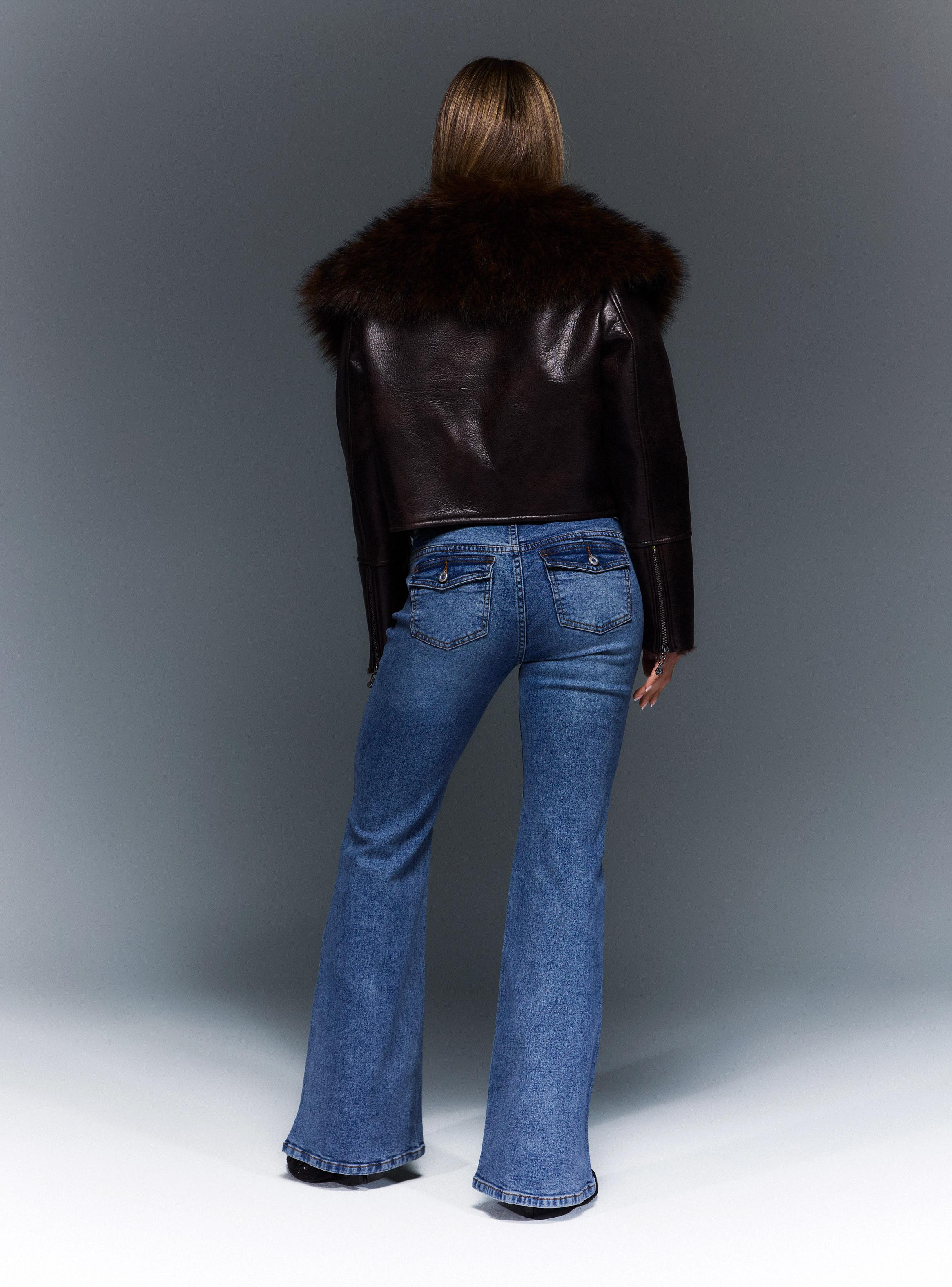 Jeans Flare con Bolsillo Trasero con Tapeta-5