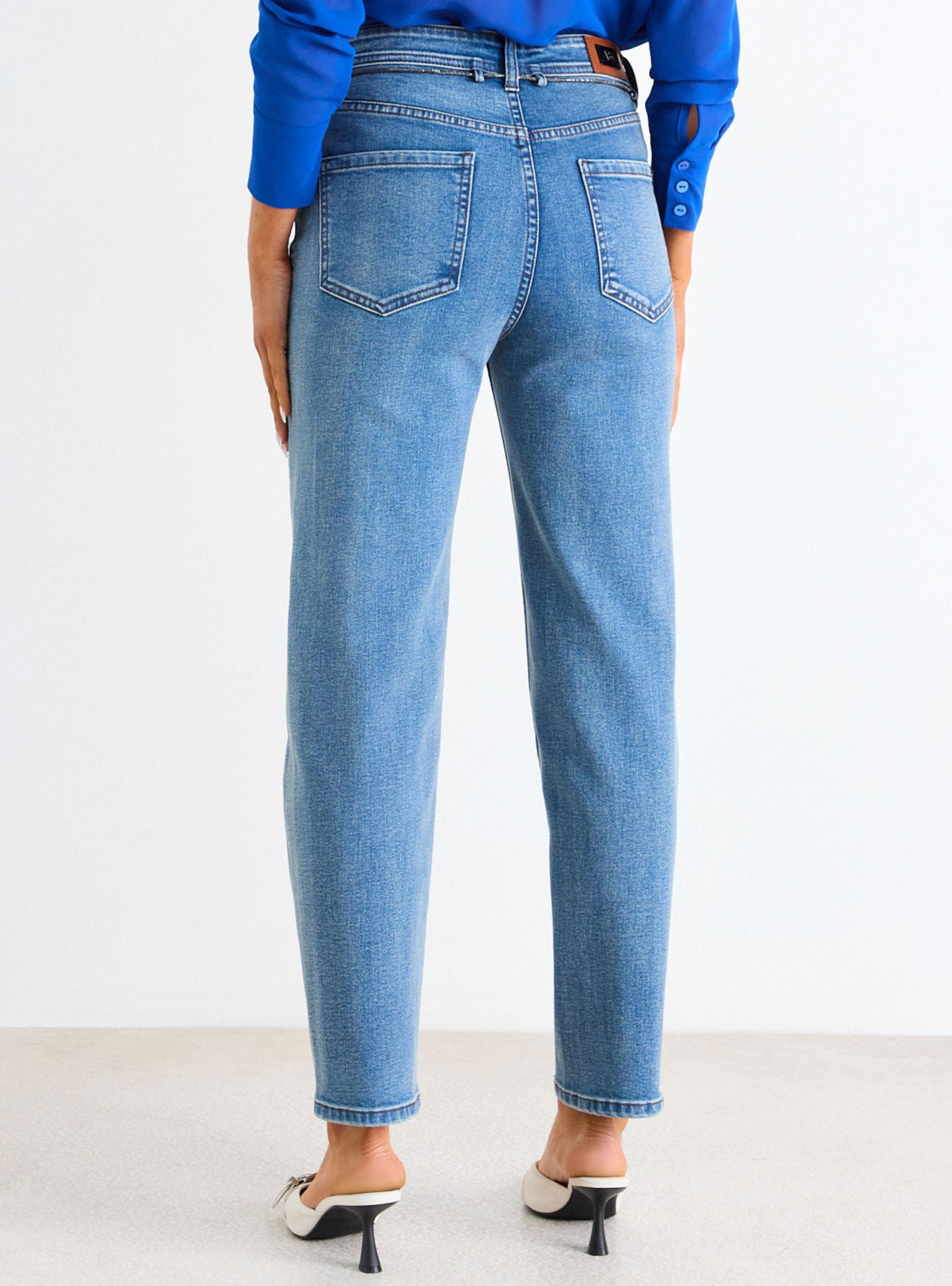 Jeans Recto Regular Fit de Tiro Medio-1