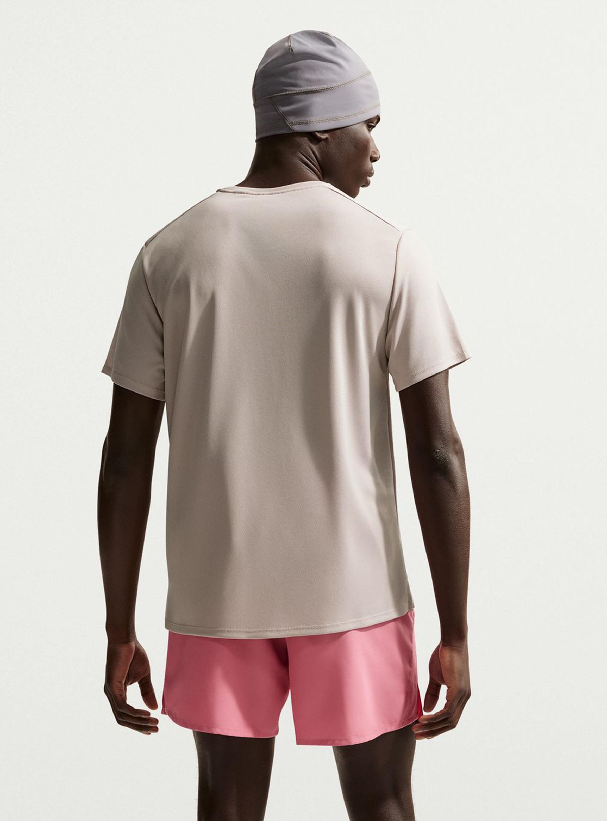 Polera Lisa Manga Corta Dri-FIT UV-1
