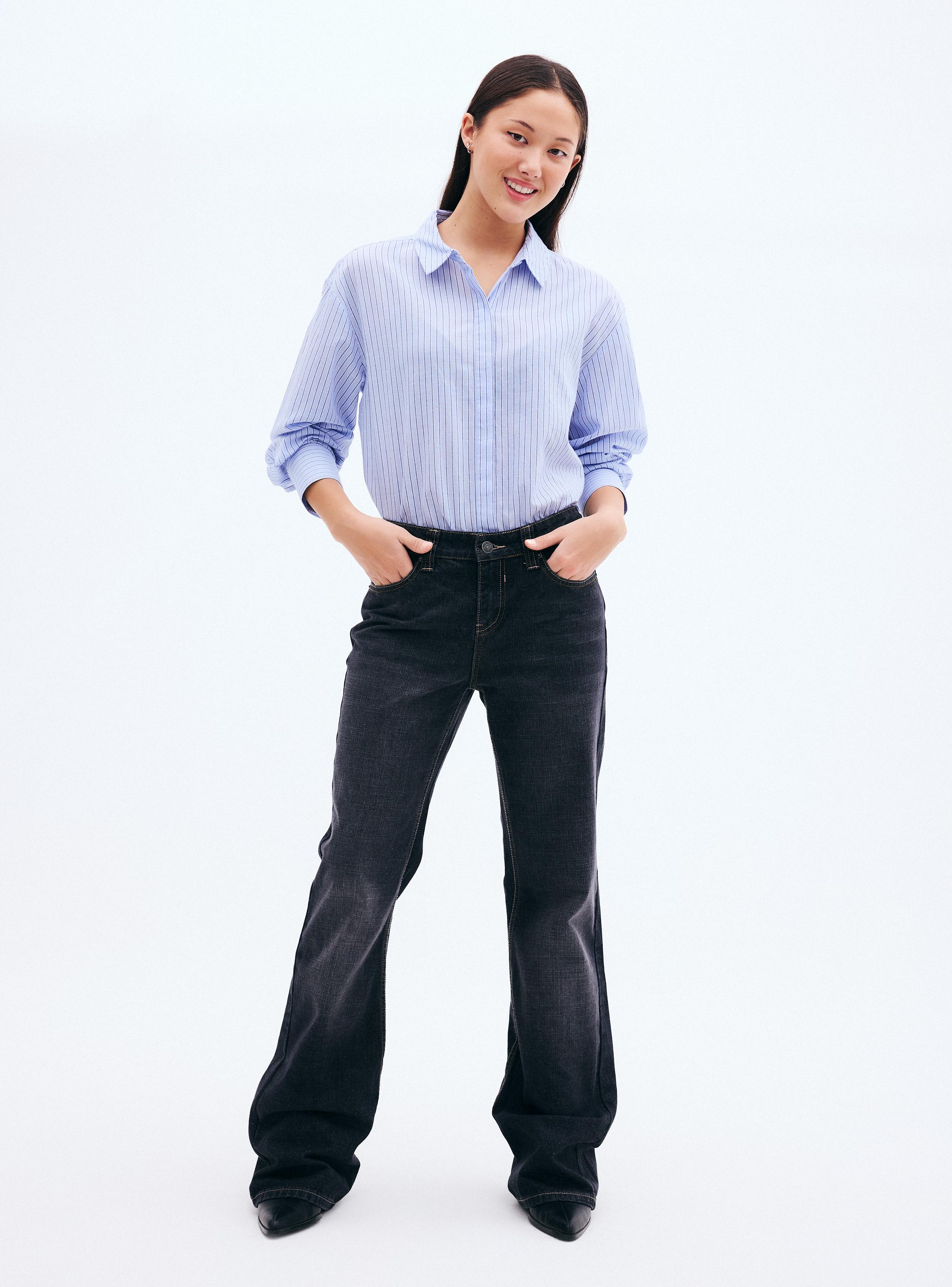 Jeans Flare Fit Tiro Medio con Costuras-4