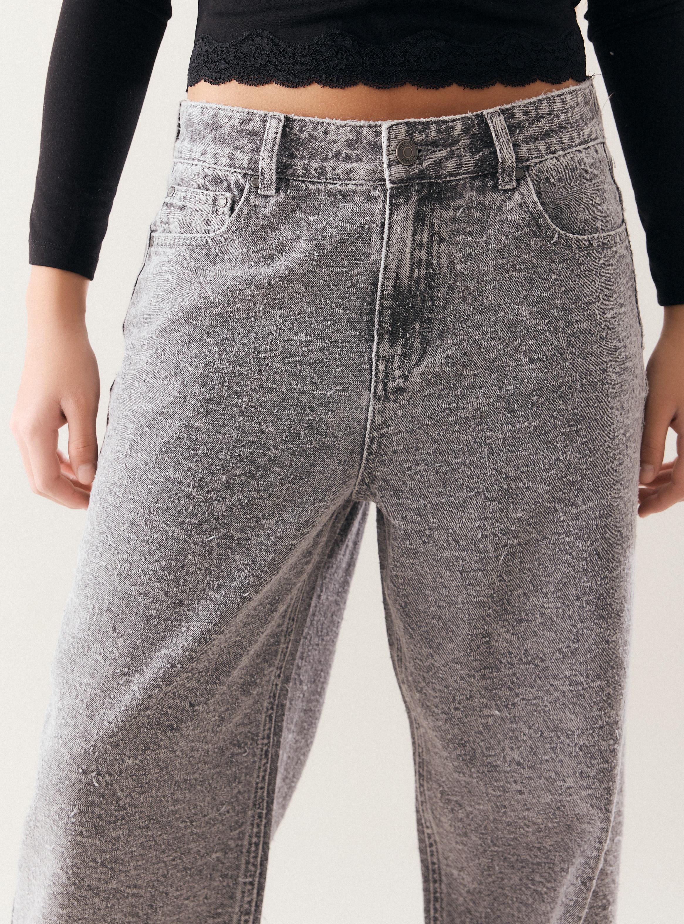 Jeans Baggy Leg Tiro Medio Tela Texturizada-2