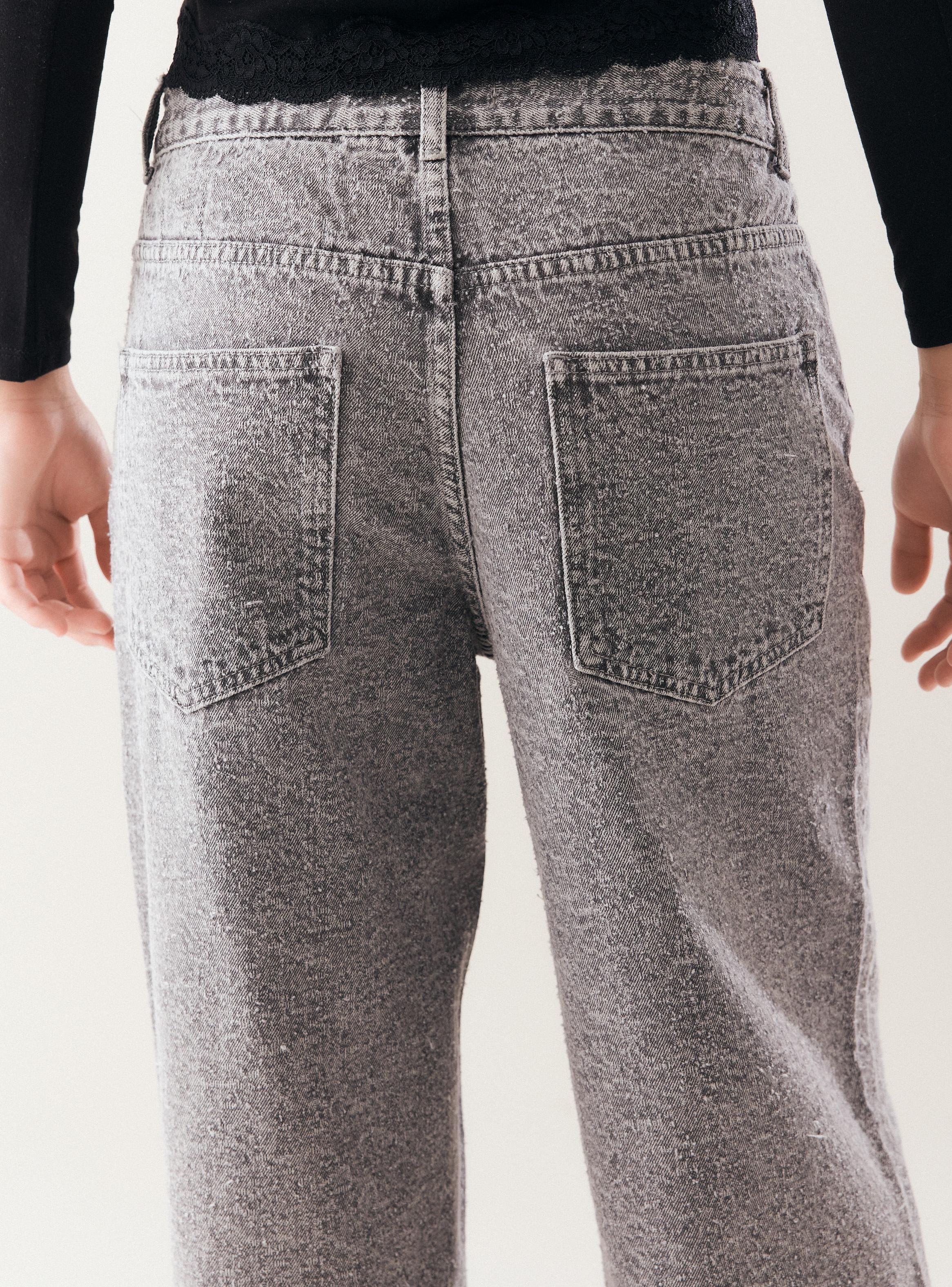 Jeans Baggy Leg Tiro Medio Tela Texturizada-3