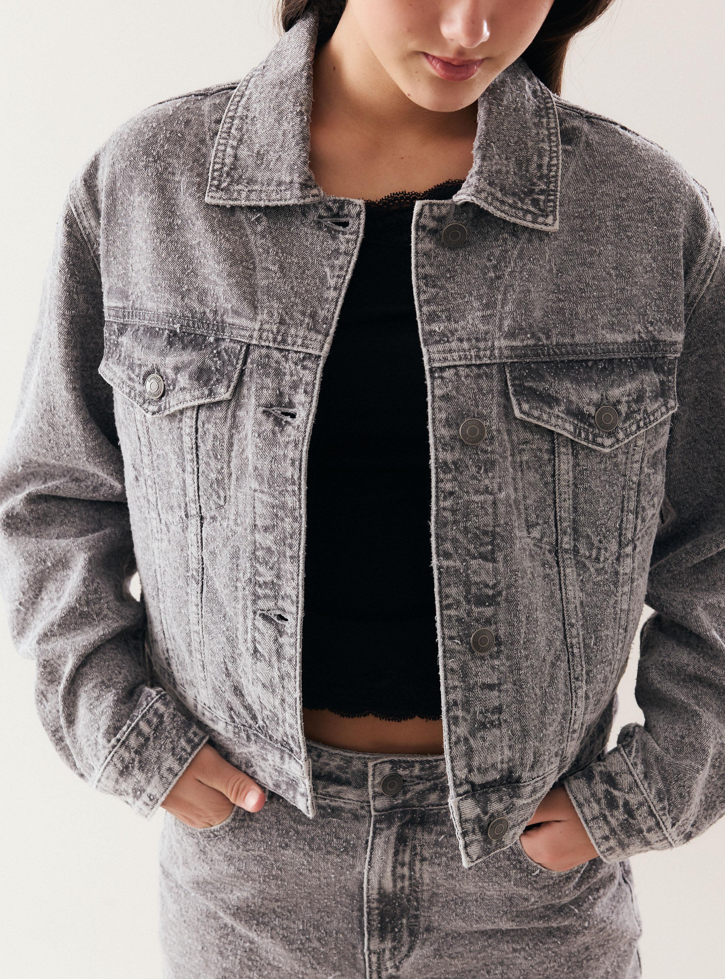 Chaqueta Denim Lavado con Bolsillos Frontales-3