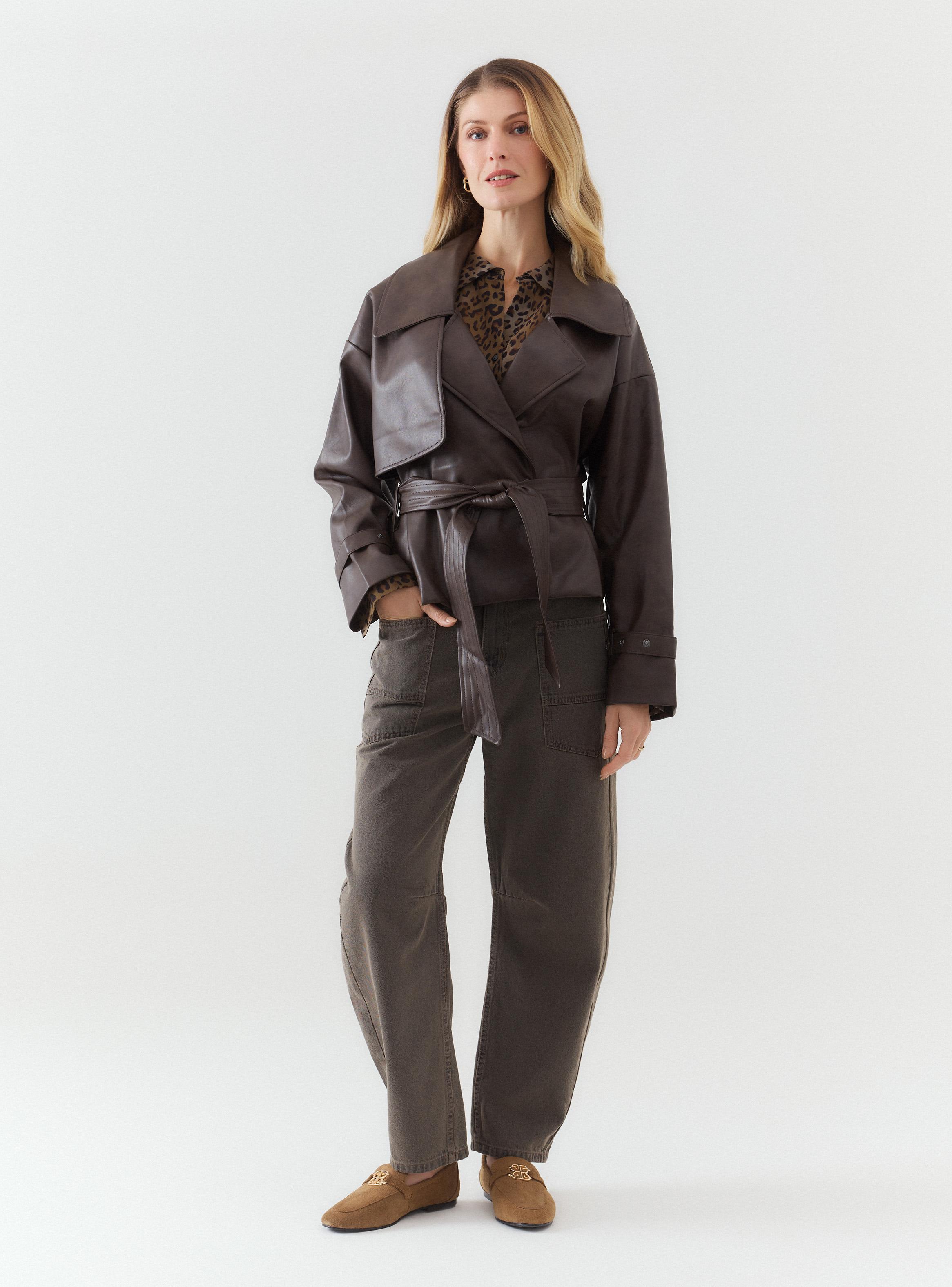 Chaqueta Trench Ecocuero Lazo  y Botón-4