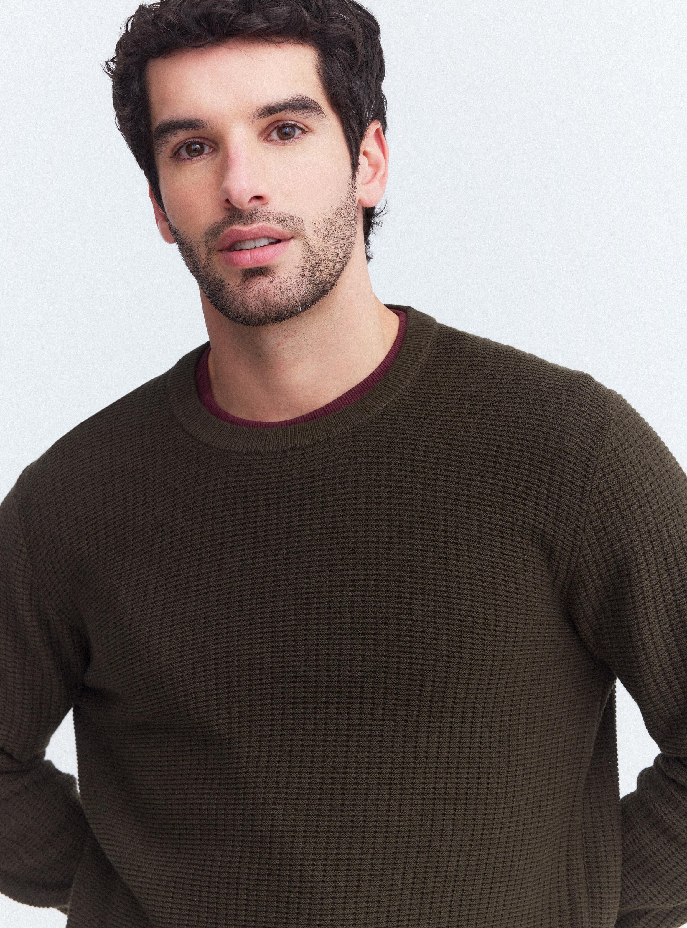 Sweater Cuello Redondo Texturado-2