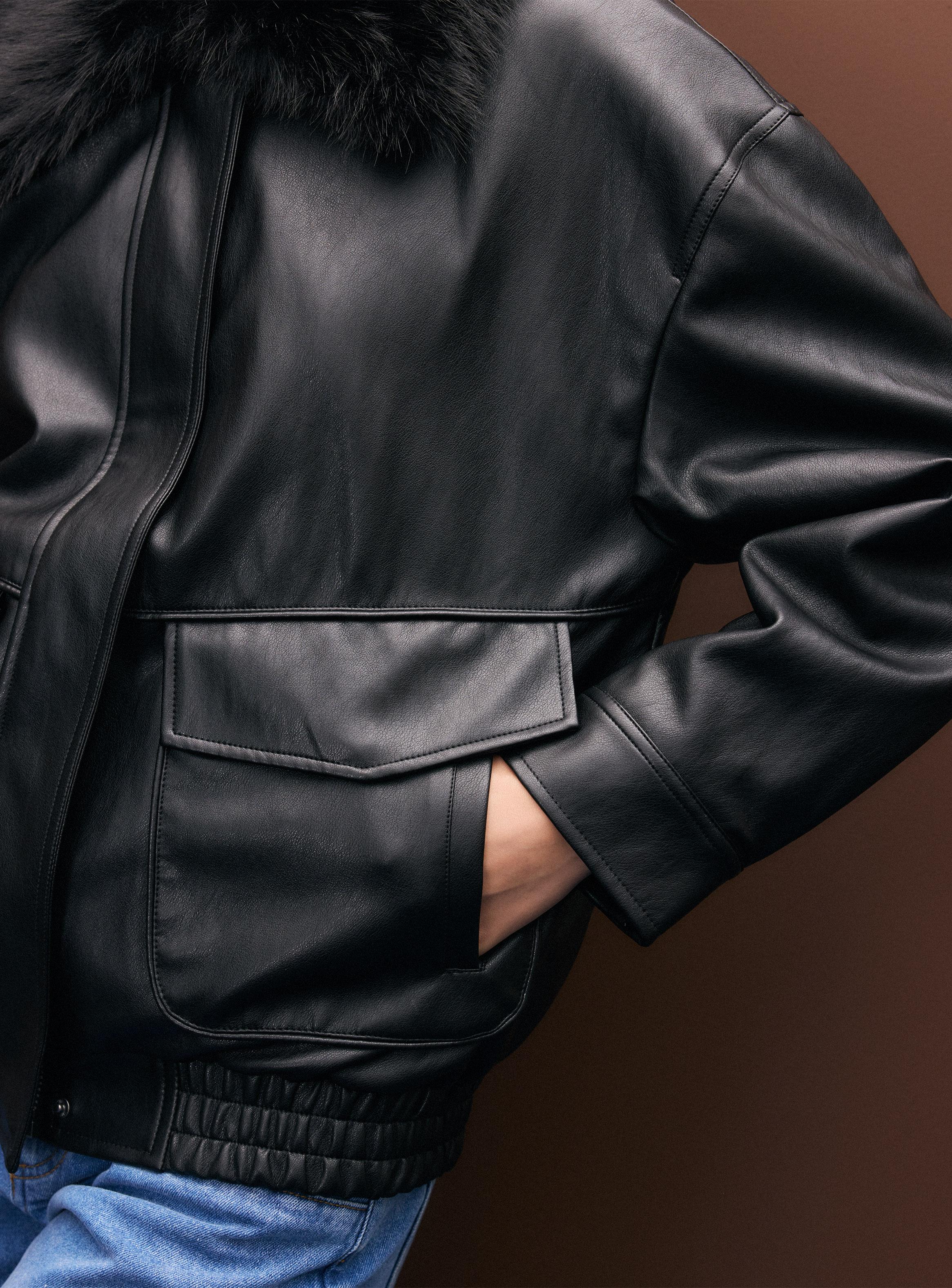Chaqueta Tipo Bomber Efecto Cuero y Bolsillos Utilitarios-3