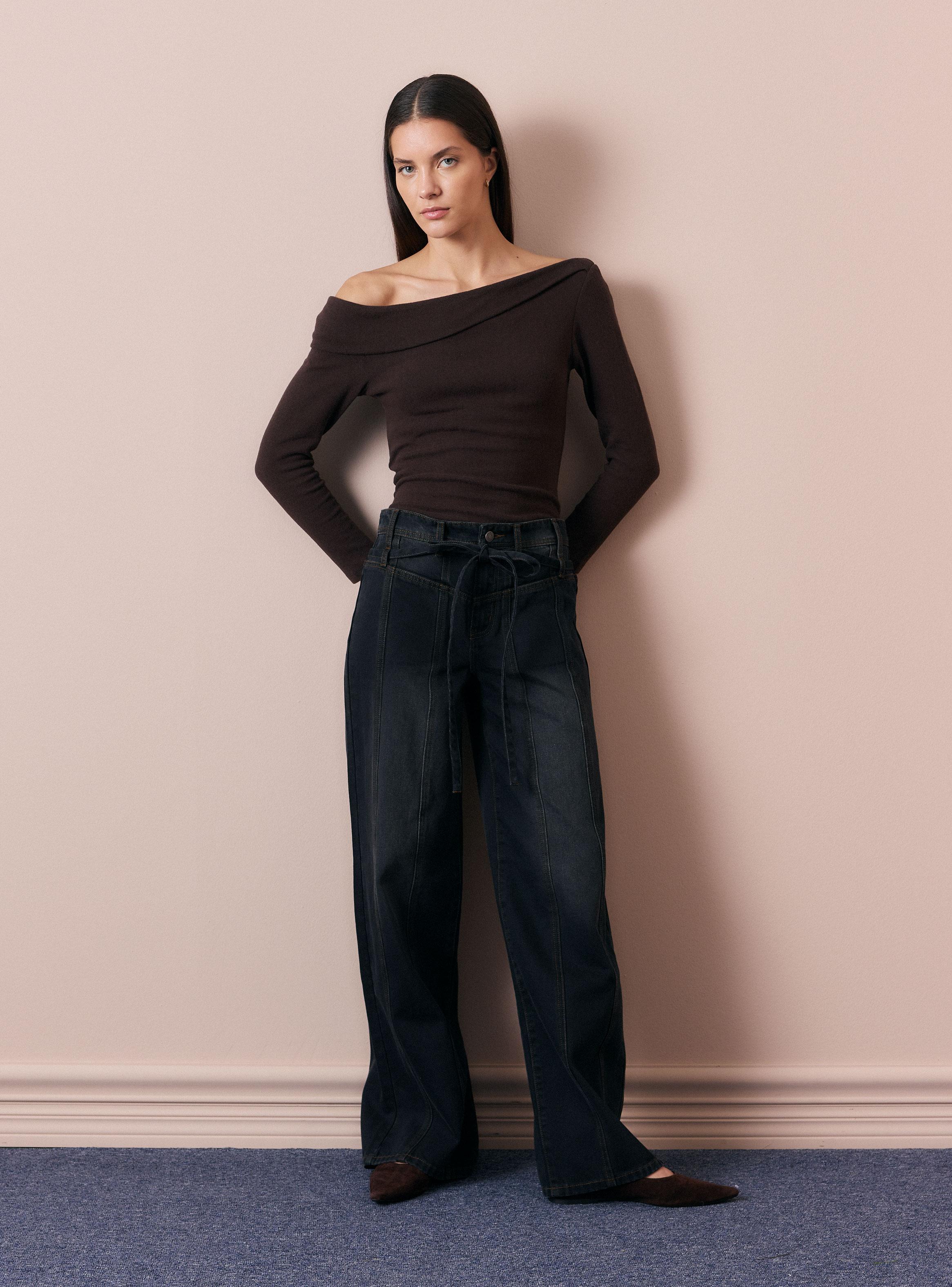 Jeans Wide Leg Tiro Alto con Cinturón y Cortes-4