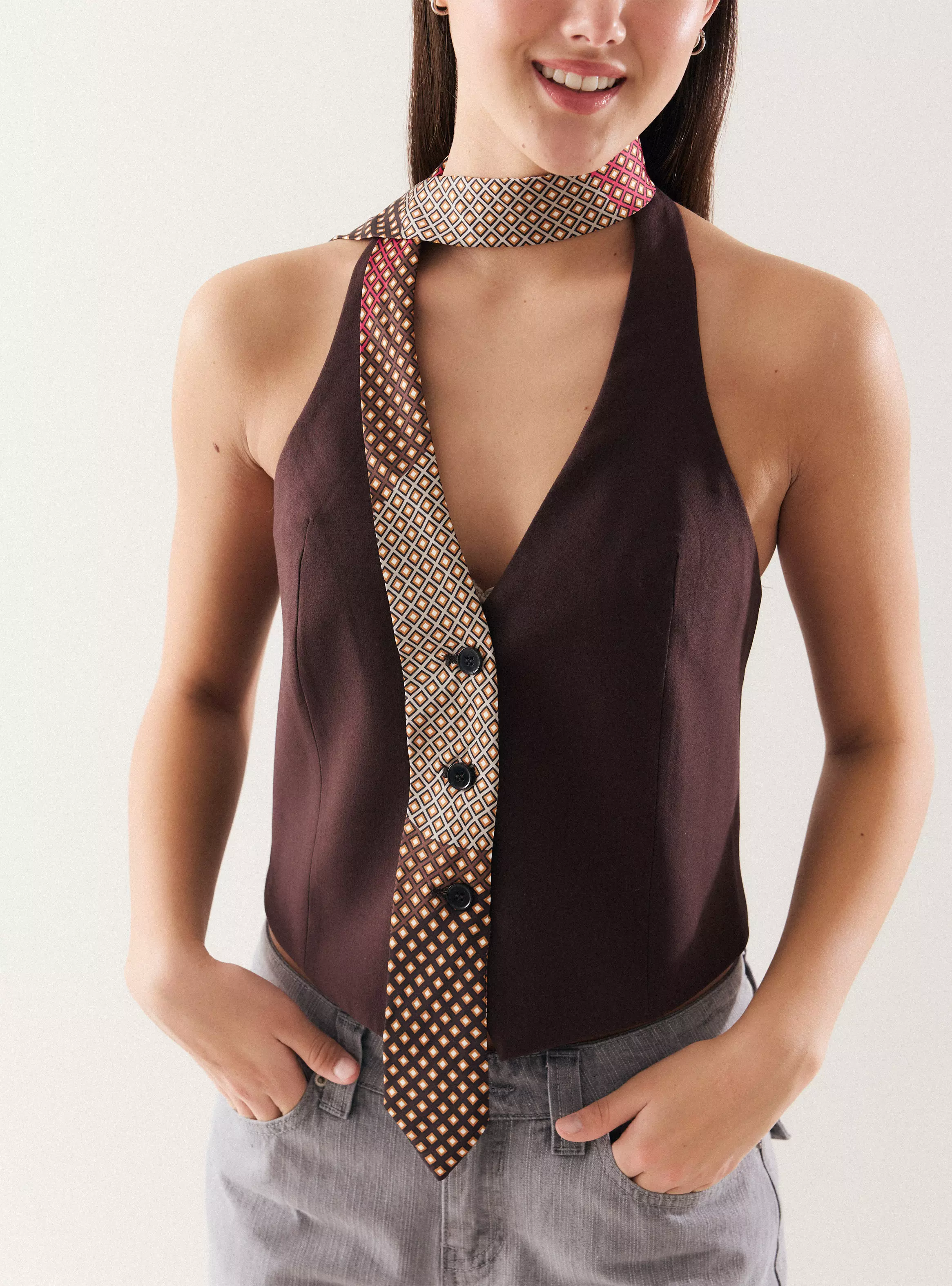 Blusa Halter con Corbata Estampada y Botones-2