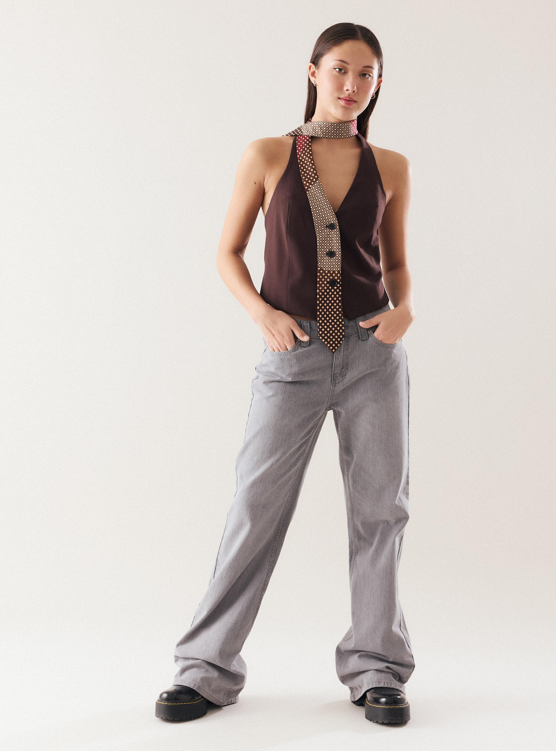 Blusa Halter con Corbata Estampada y Botones-4