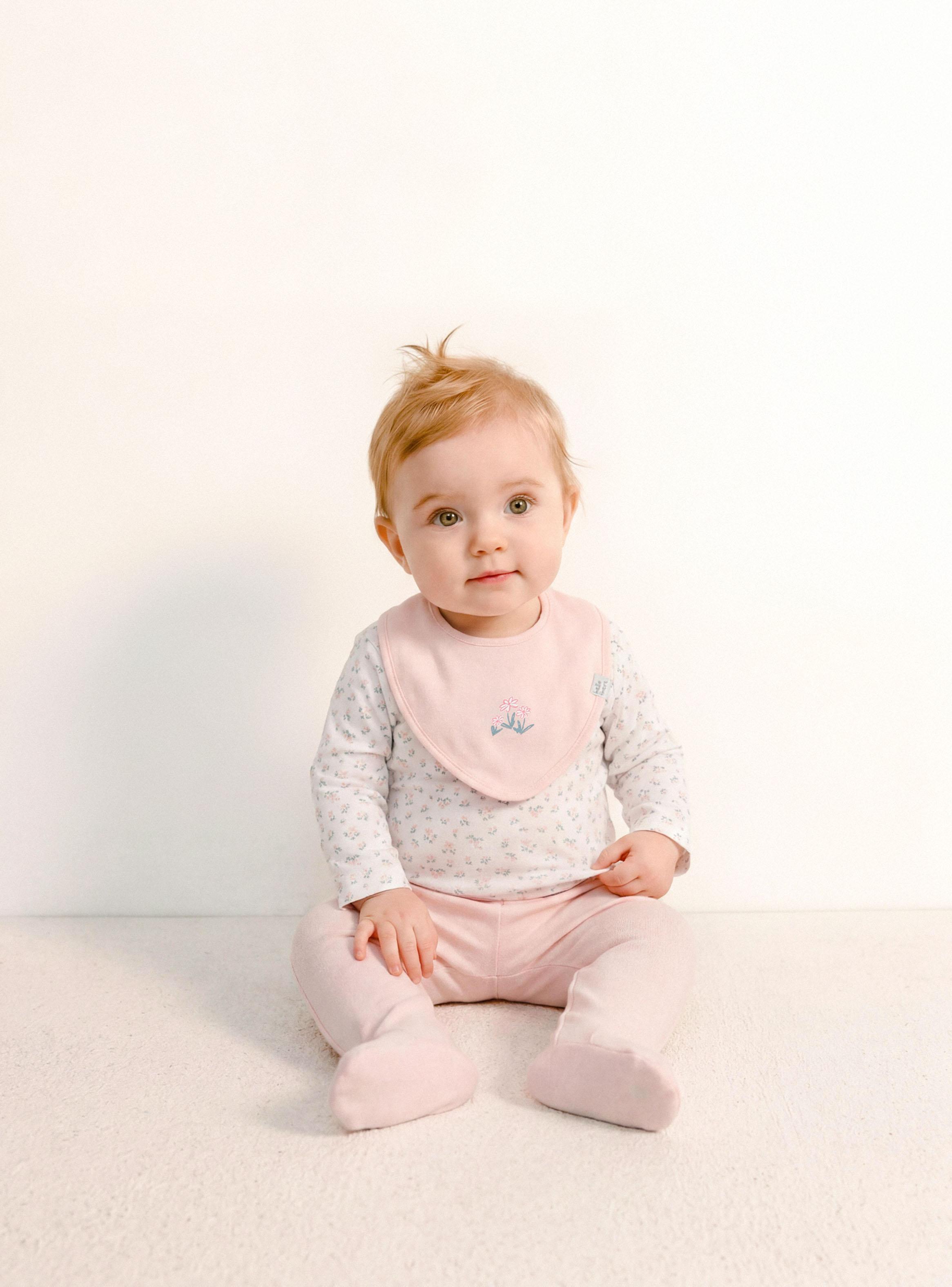 Conjunto Set 2 Body Estampado con Patitas y Babero-0