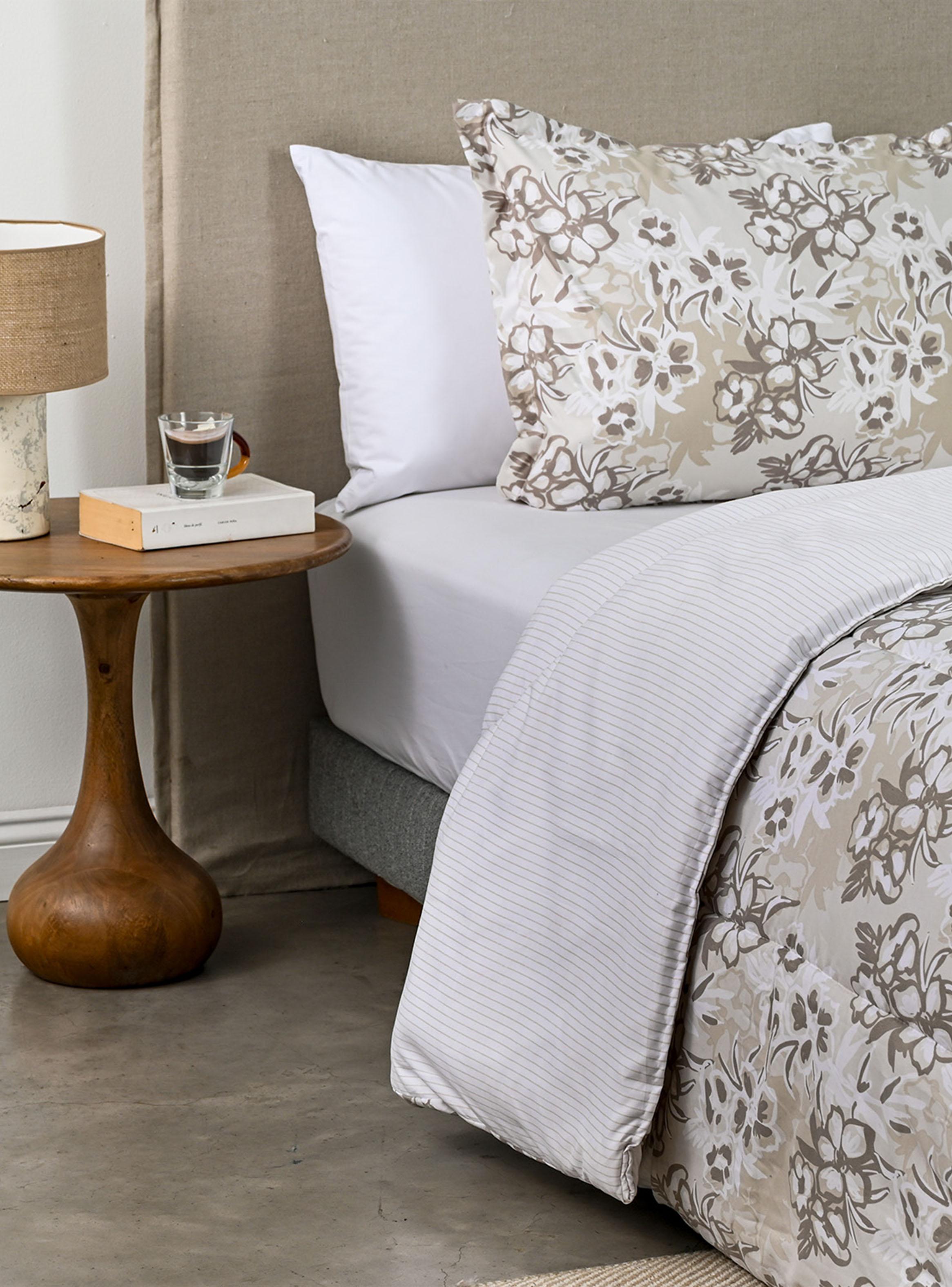 Plumón 1.5 Plazas Rosie-5