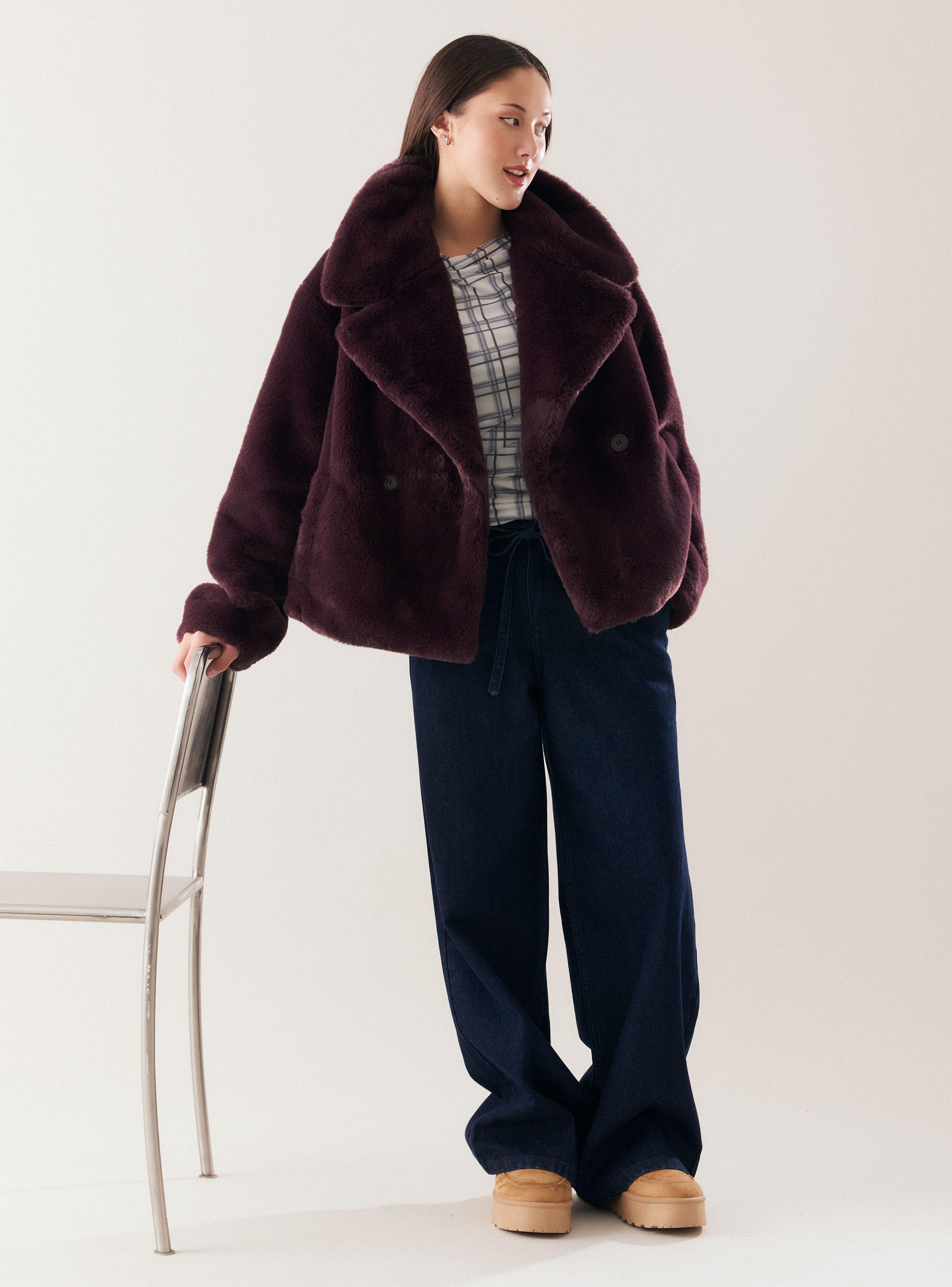 Chaqueta Peluda Oversize con Solapas Amplias-4