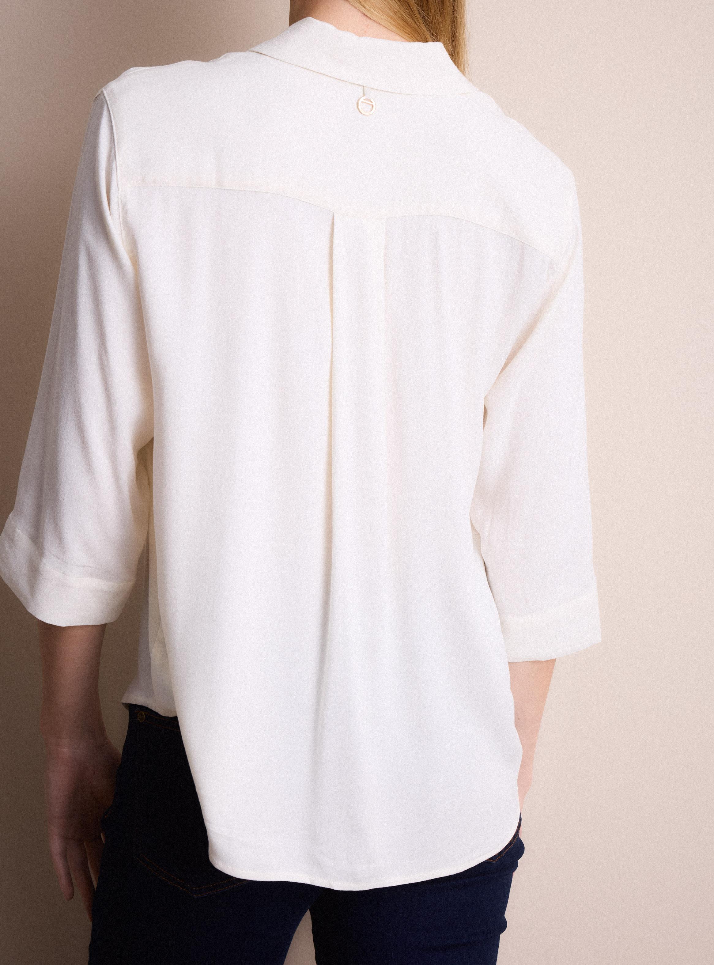 Blusa con Tabla en Escote-3
