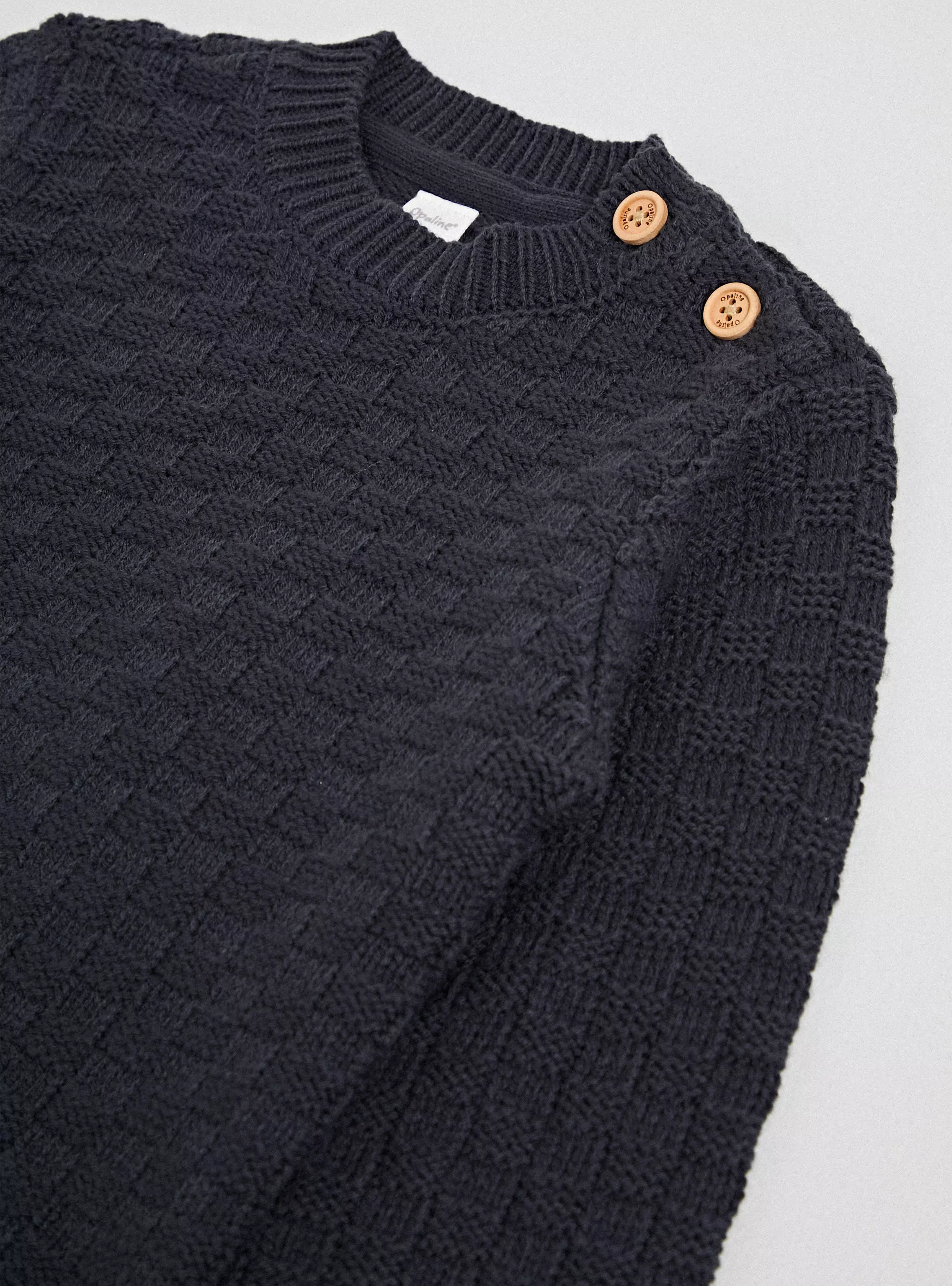 Sweater con Botones en Hombro-3