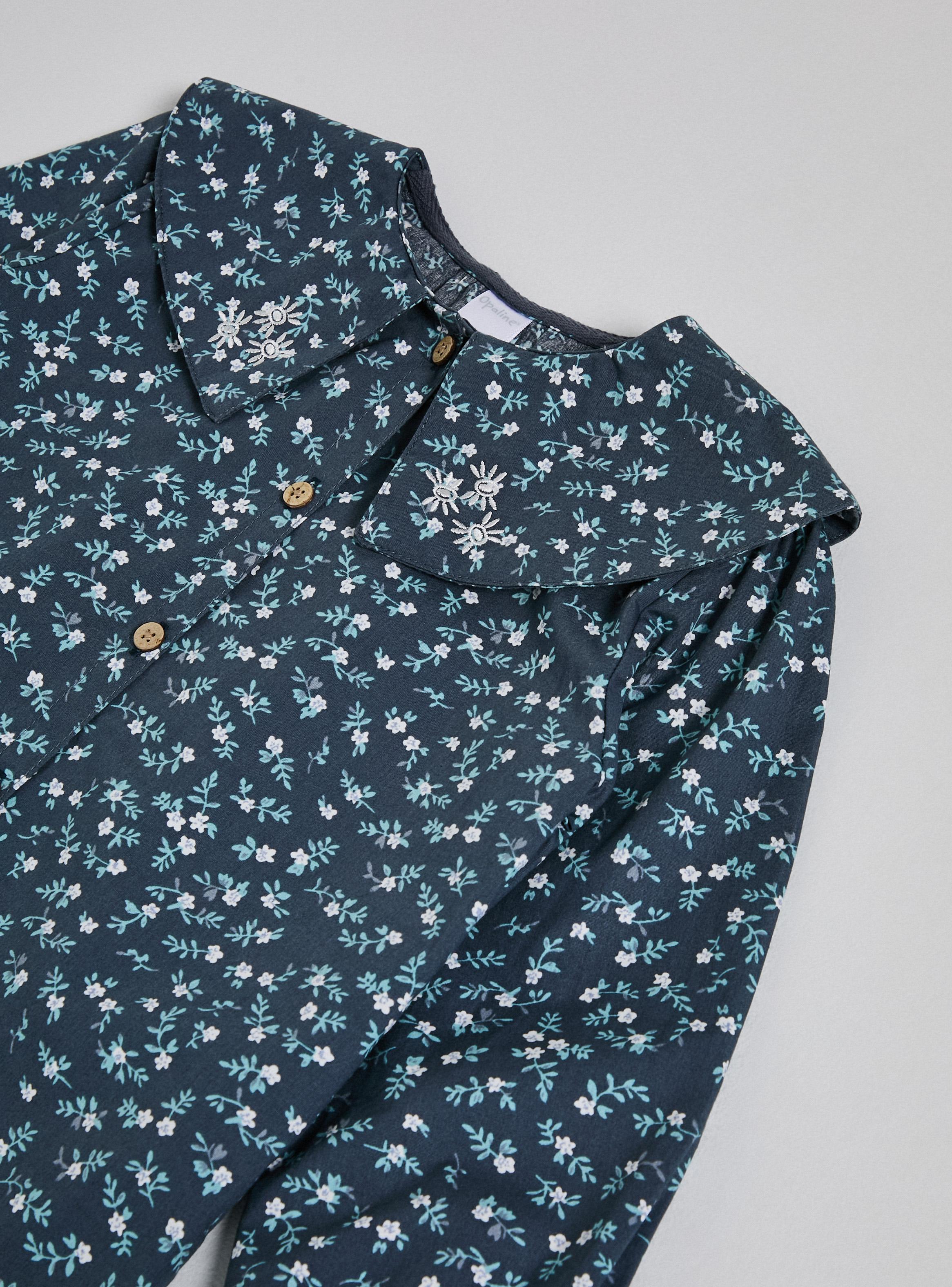 Blusa Estampado Floral Cuello Bobo con Detalles-3