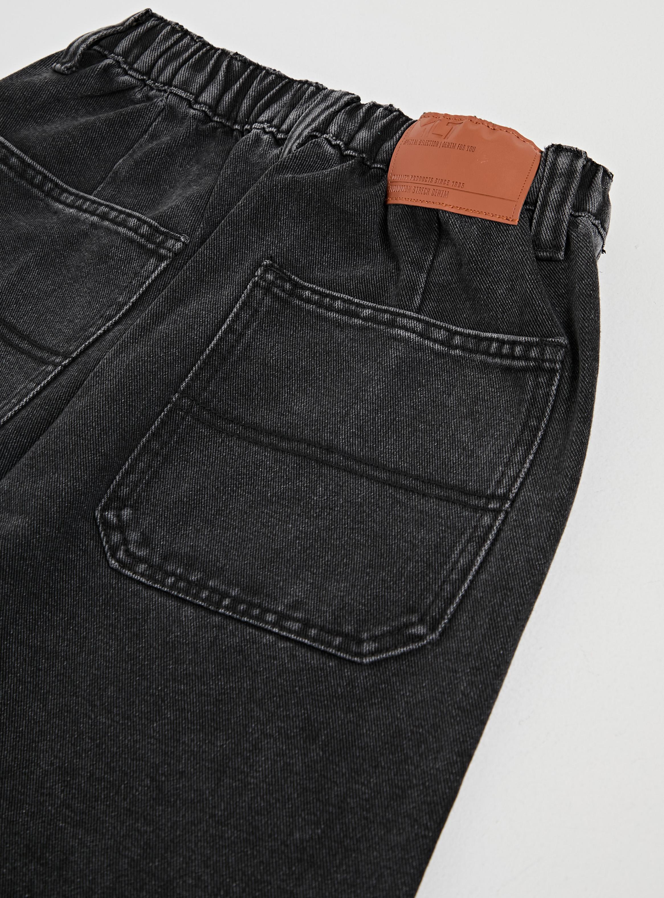 Jeans Cortes con Maxi Bolsillos-2